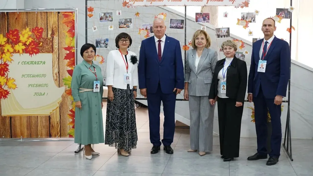 Дорогие ребята, уважаемые педагоги и родители!