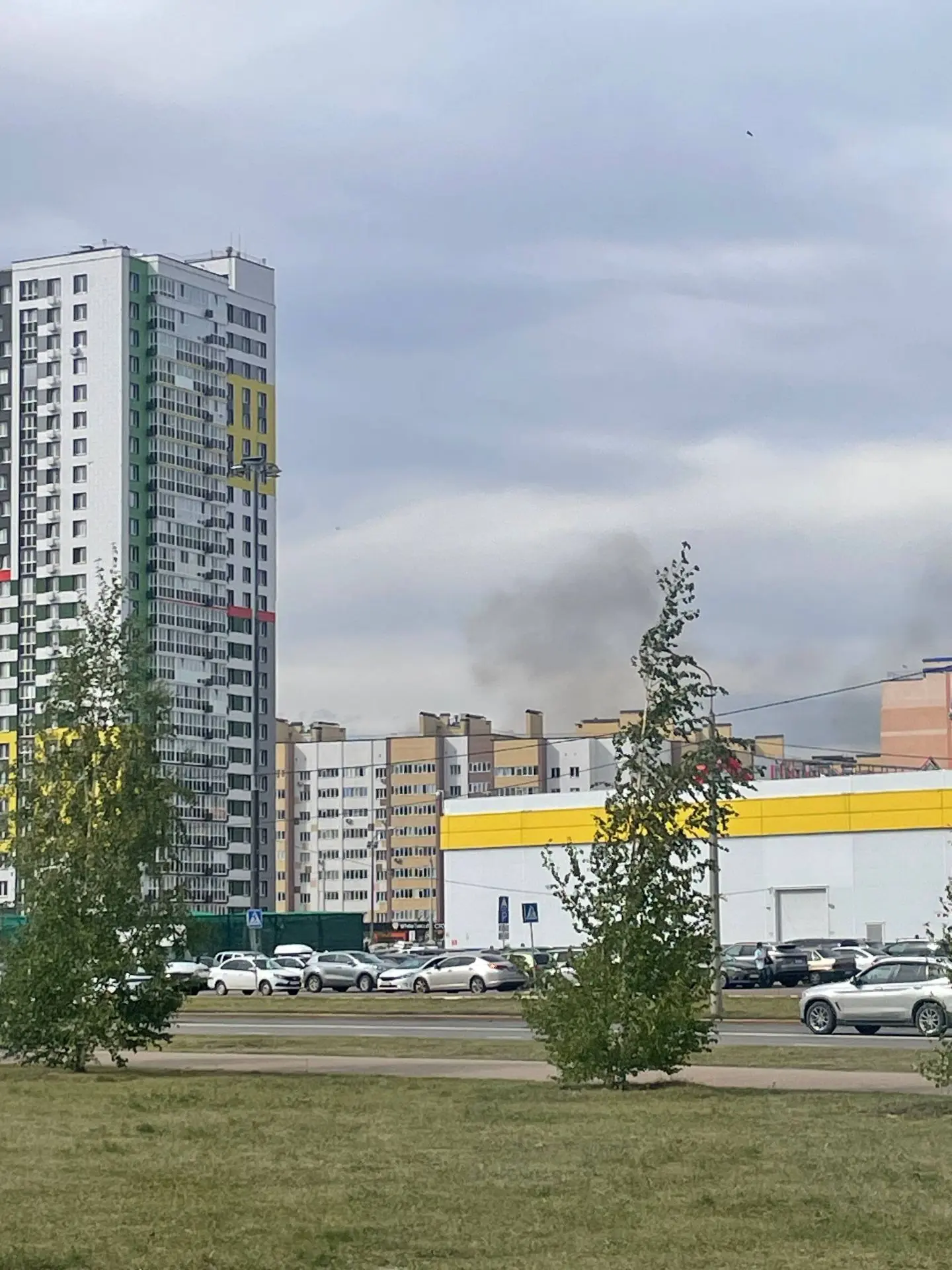 В Стерлитамаке загорелось недостроенное здание на улице Былинной.
