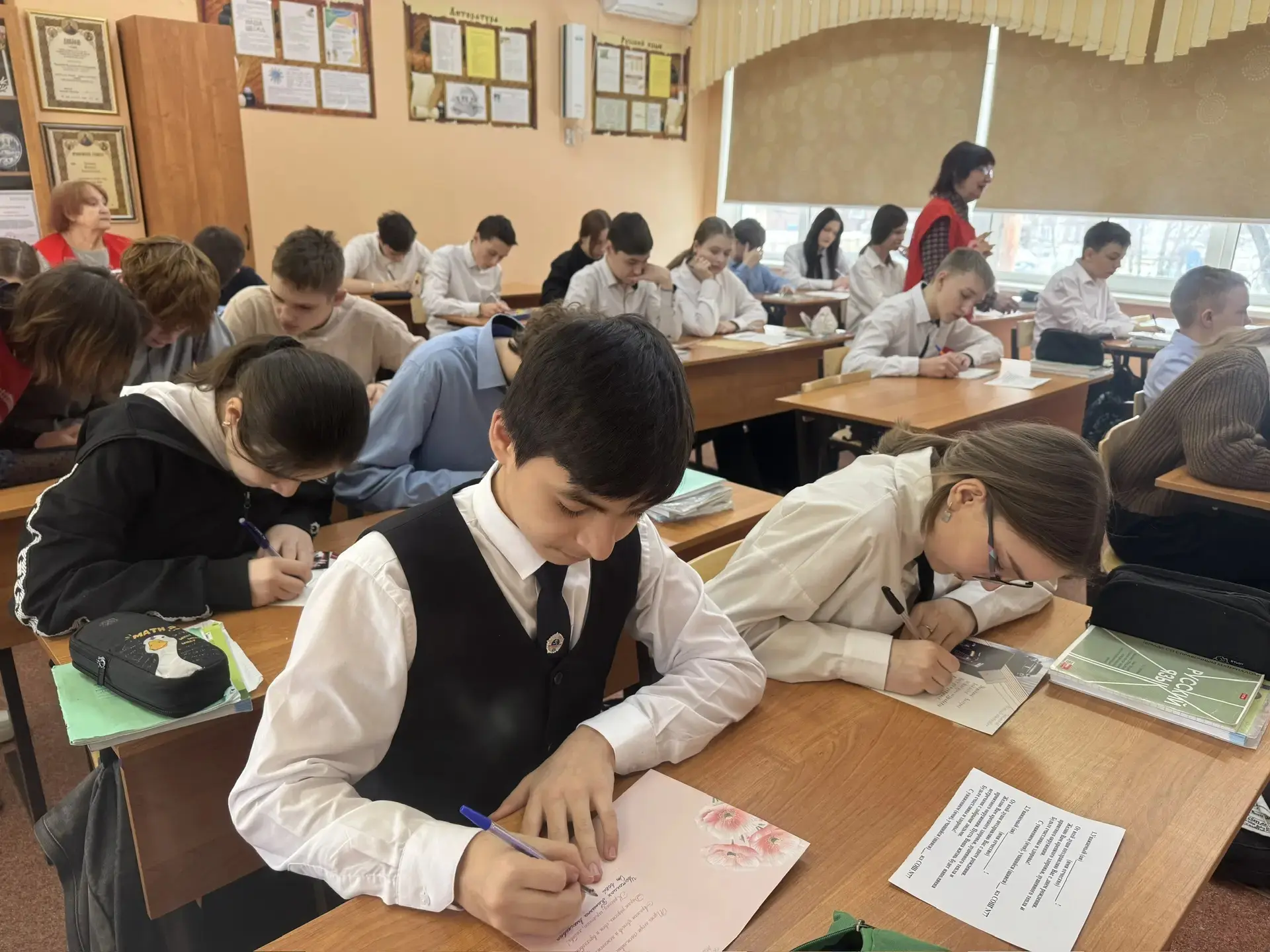 ✏Сегодня обучающиеся 7 Д класса с Чиринько Надеждой Александровной, классным руководителем, совместн