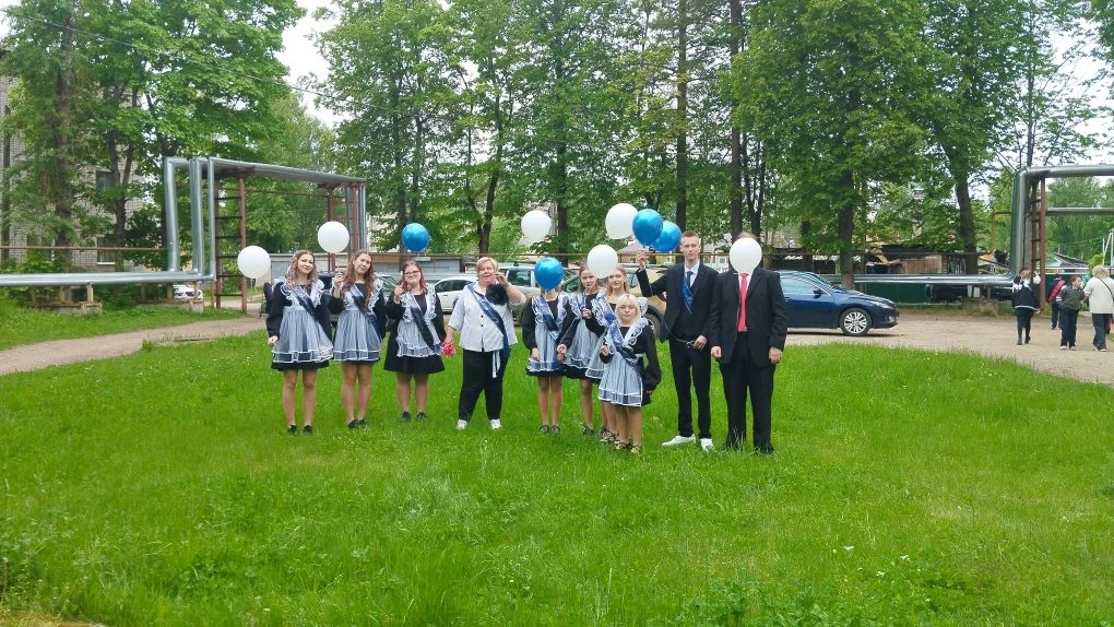 🔔 Последний звонок прозвенел! Вчера  в нашей школе прозвучал последний звонок для выпу...