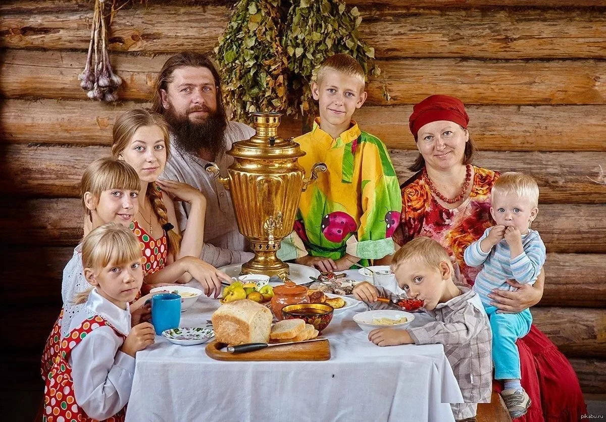 Если позволить Господу быть главным в доме, то дом становится раем!Да хранит Господь на...