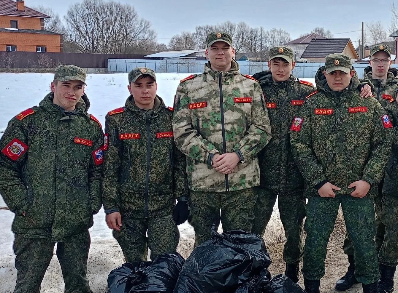 "Экопатруль"

Волонтерами Перемышльского техникума под руководством советника директора по воспитани