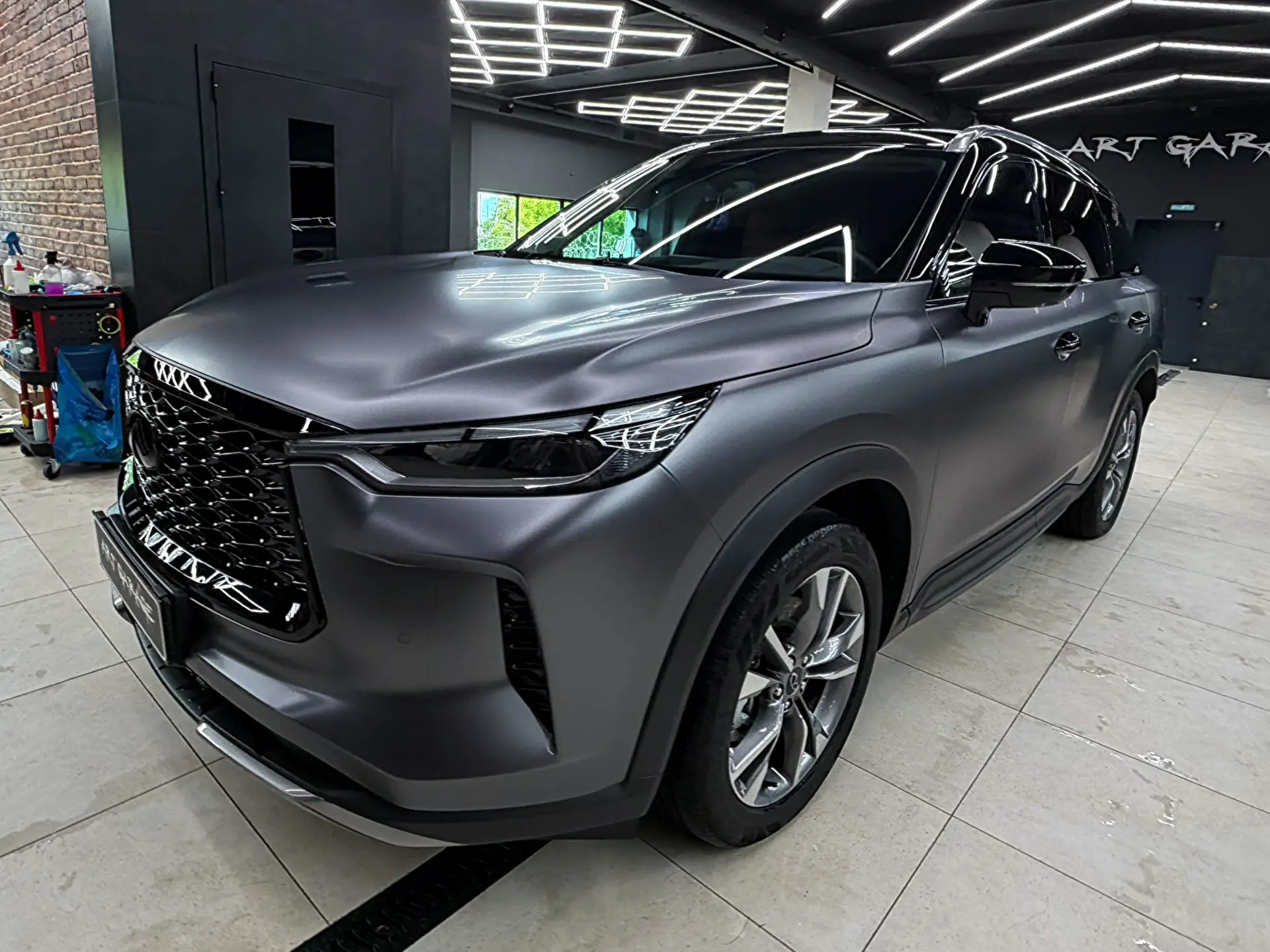 🔥 Infiniti QX60 в AMG Grey: антихром + полиуретан = совершенно другой автомобиль
