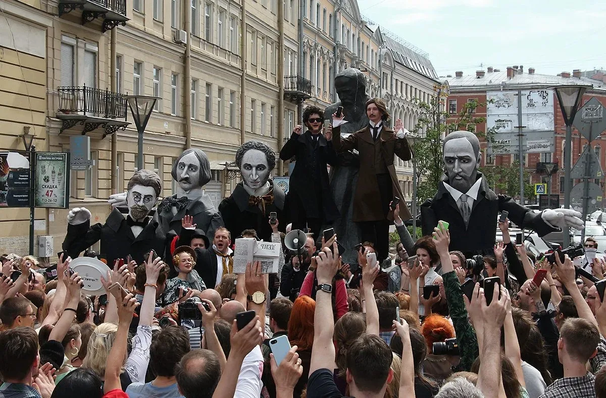 4 июля — День Достоевского в Петербурге: город как роман, улицы как страницы

В первую субботу июля 
