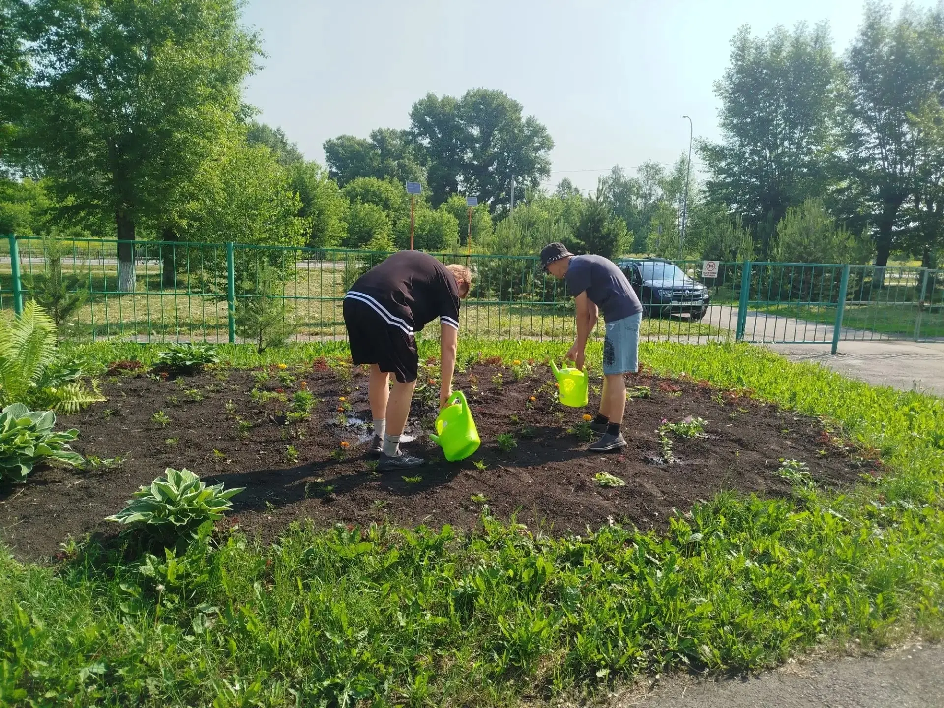 День, когда каждый нашёл своё дело 🔥

Знаете, есть такая магия в школьном дворе в середине июня. Вр