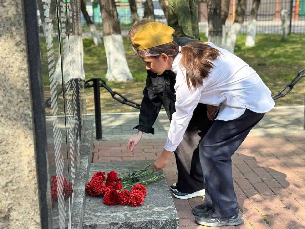 Мы помним! Мы гордимся!   Сегодня, у памятника воинам-освободителям у 1-го корпуса, состоялся торжес