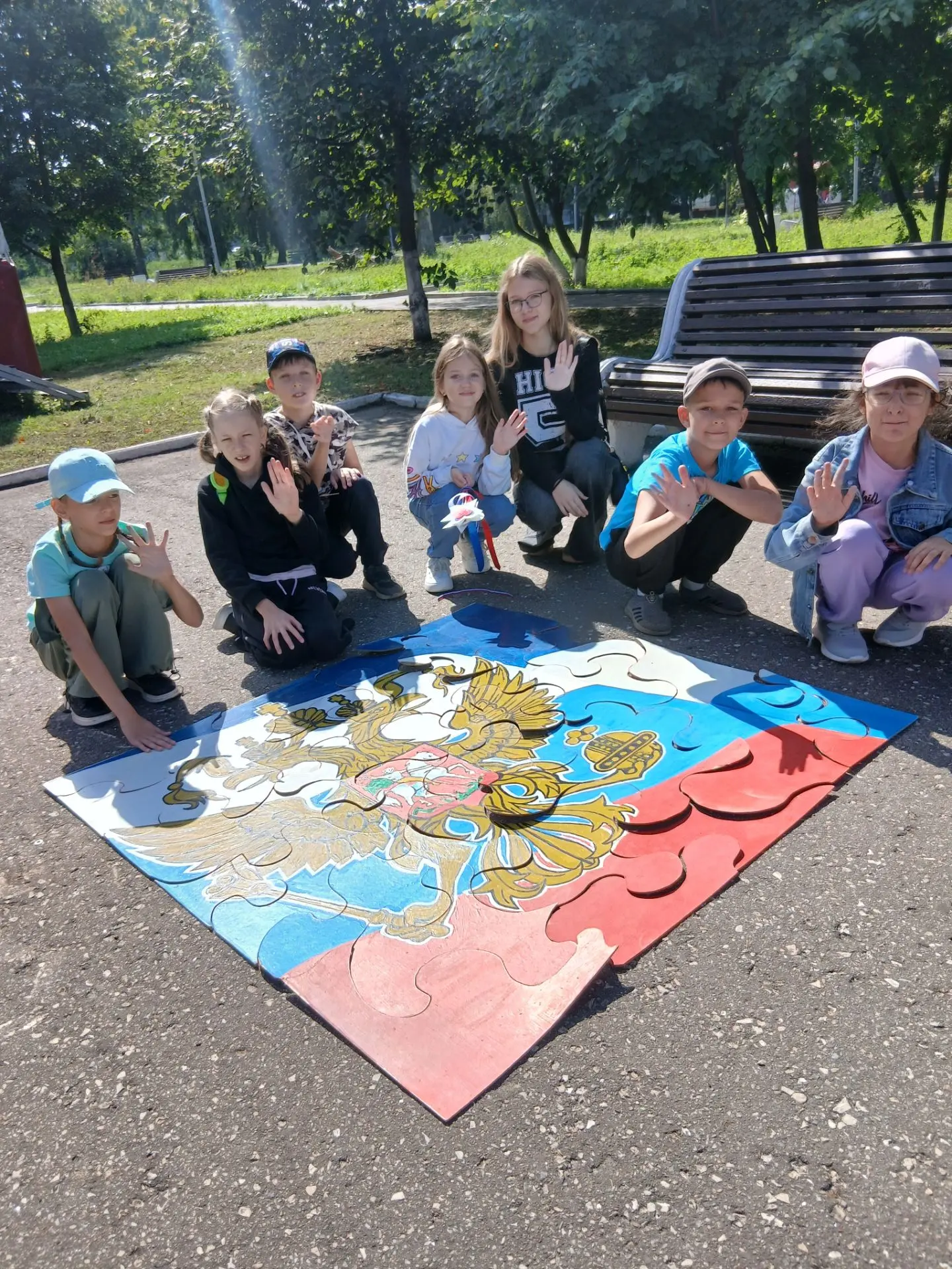 Белый, синий, красный — гордость нашей страны! 🇷🇺