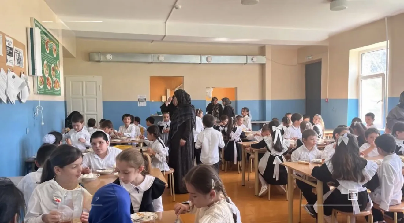 Пятничный обед удался на славу! Наши ребята с большим аппетитом подкрепились, а довольн...