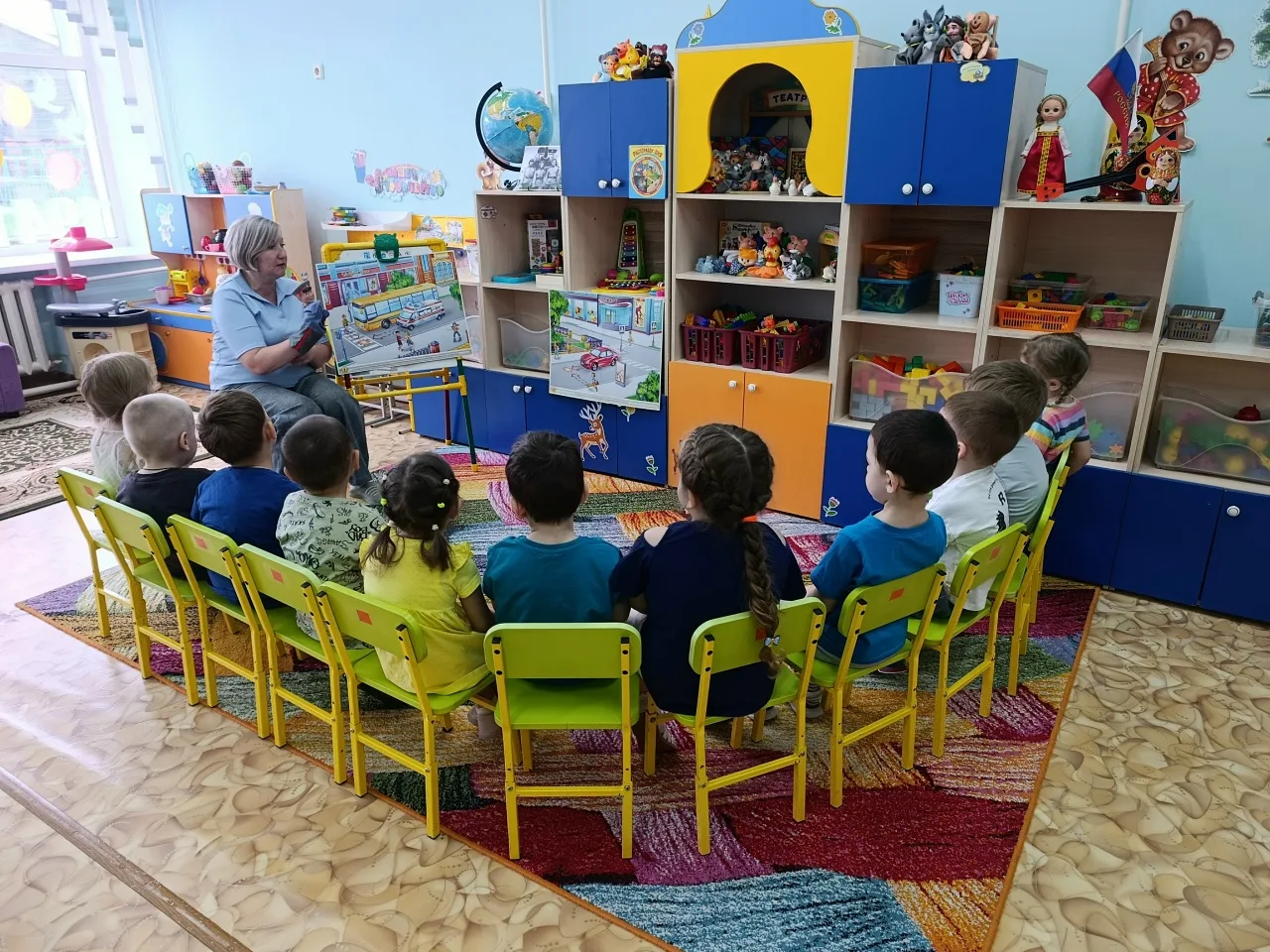 Кукла оживает и ПДД с малышами повторяет!