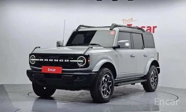 🇰🇷 Ford Bronco 2.7 V6 Outer Banks — 2023