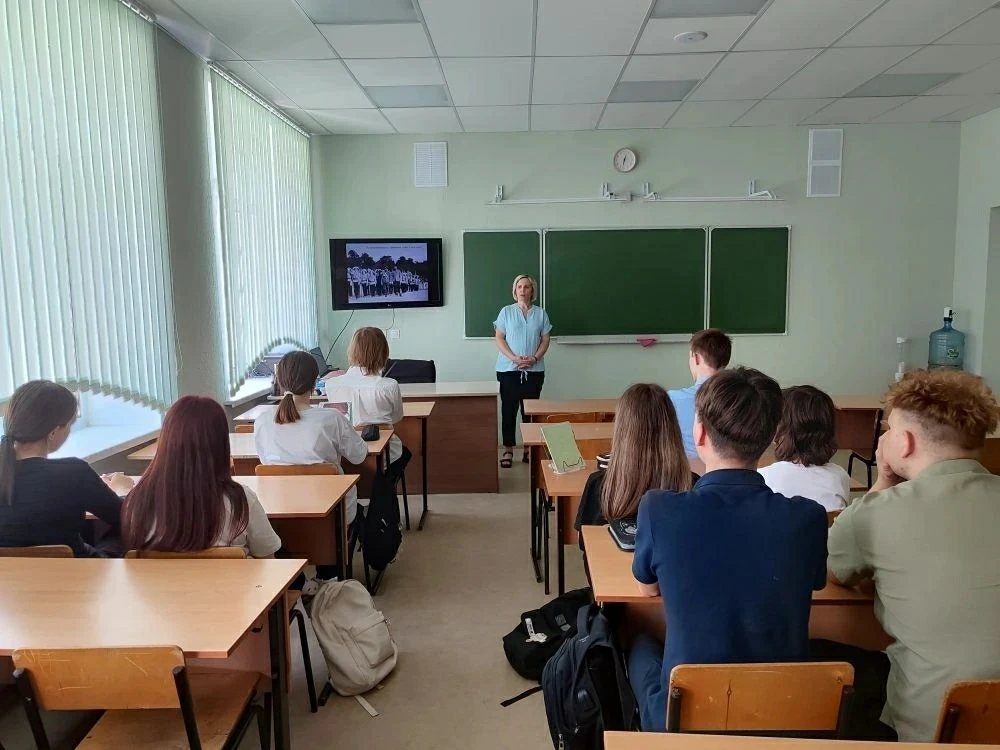 Сегодняшний день для учеников 10 "А" класса был посвящен важному событию – Дню детских ...