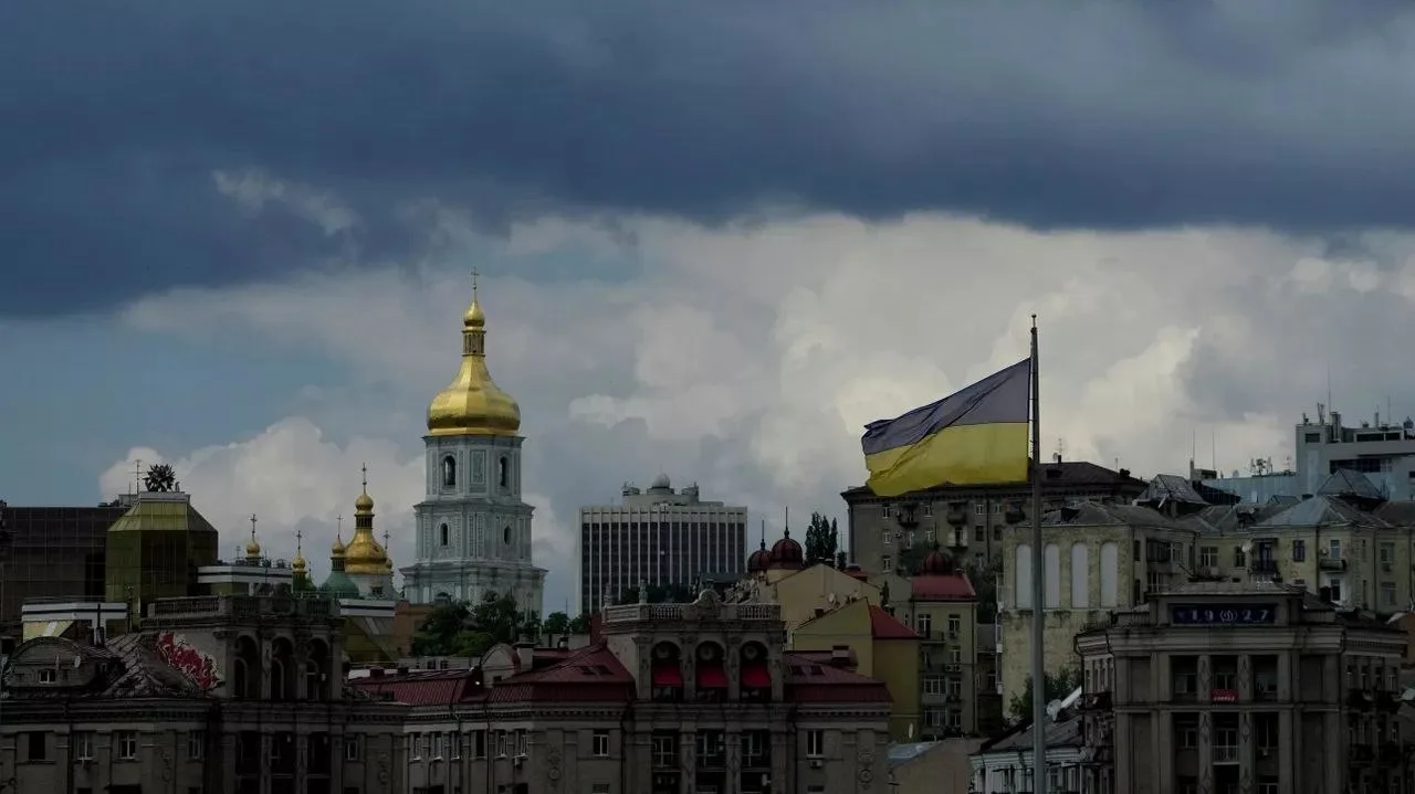 ⚡️ Большинство жителей Украины – 56% согласны на территориальные уступки ради мира.