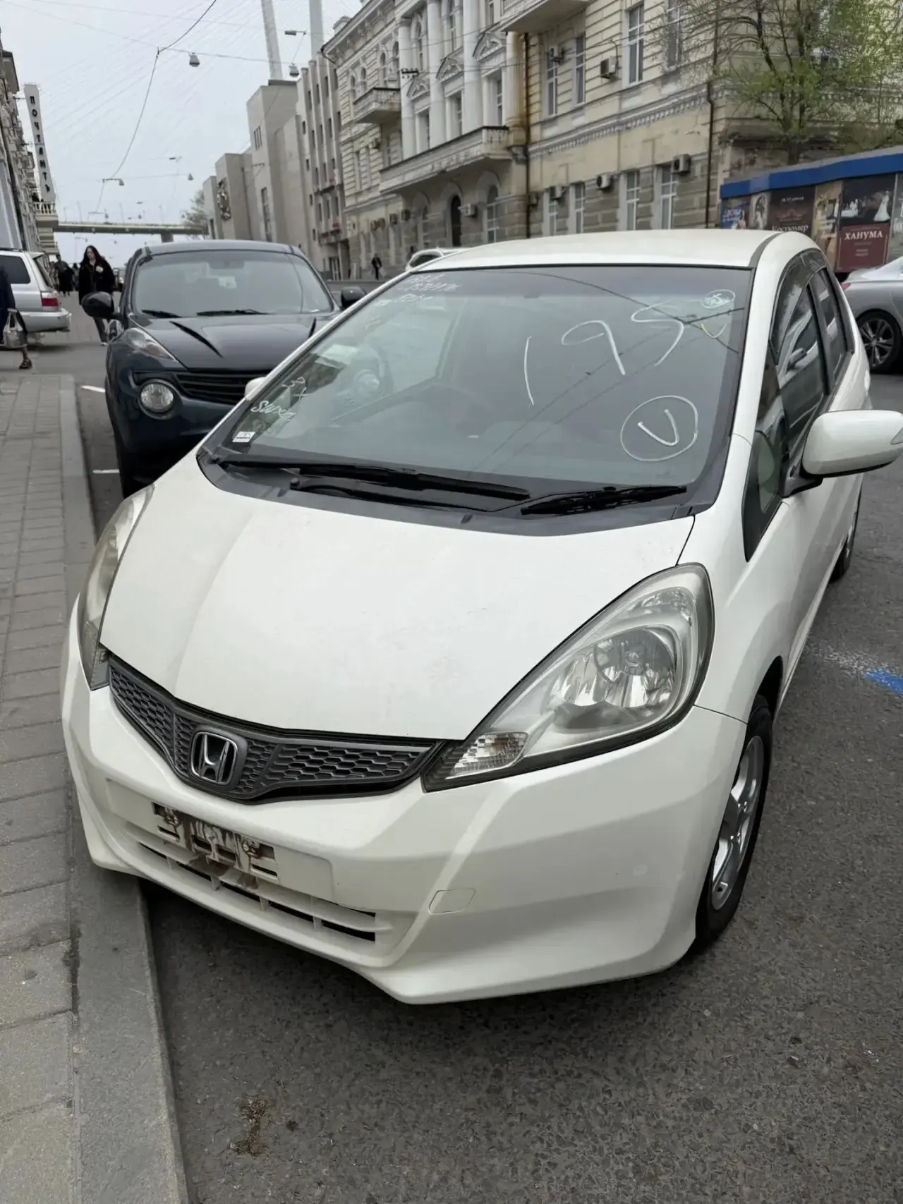 Honda Fit купленный 7 апреля успешно растаможен, прошел лабораторию, готовится к отправ...