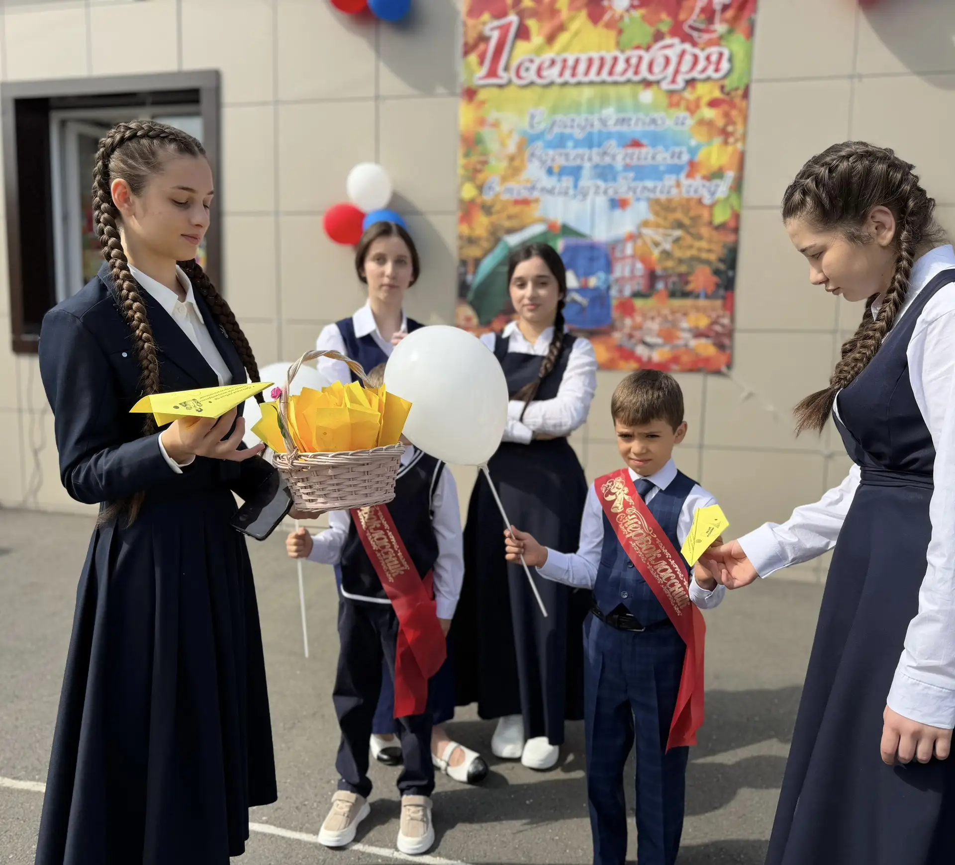 🔔 1 сентября в школе прошла торжественная линейка, посвящённая Дню знаний и старту 202...
