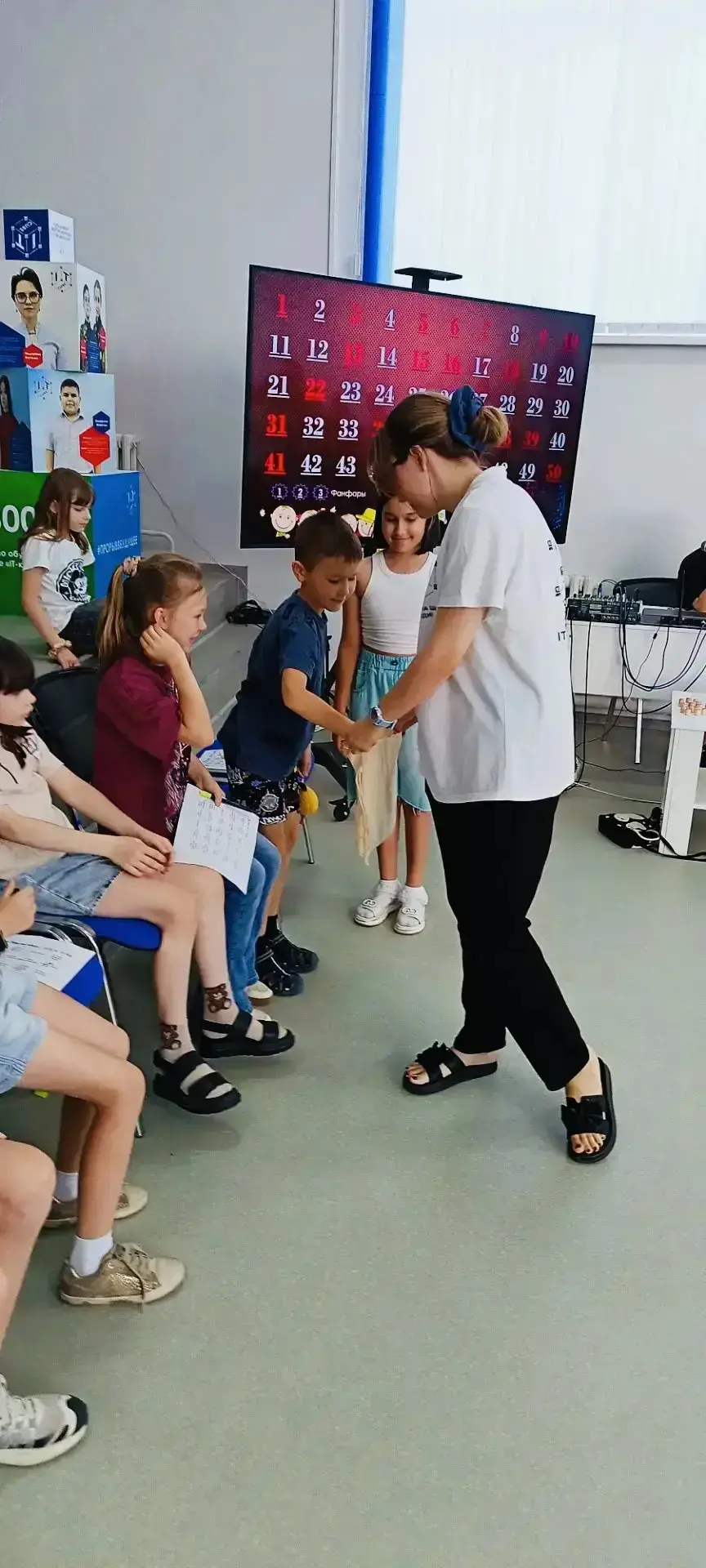 Сегодня в ЦДО «Радуга» гремело «Музыкальное лото»! 🎶💃

Педагог дополнительного образования Павлико