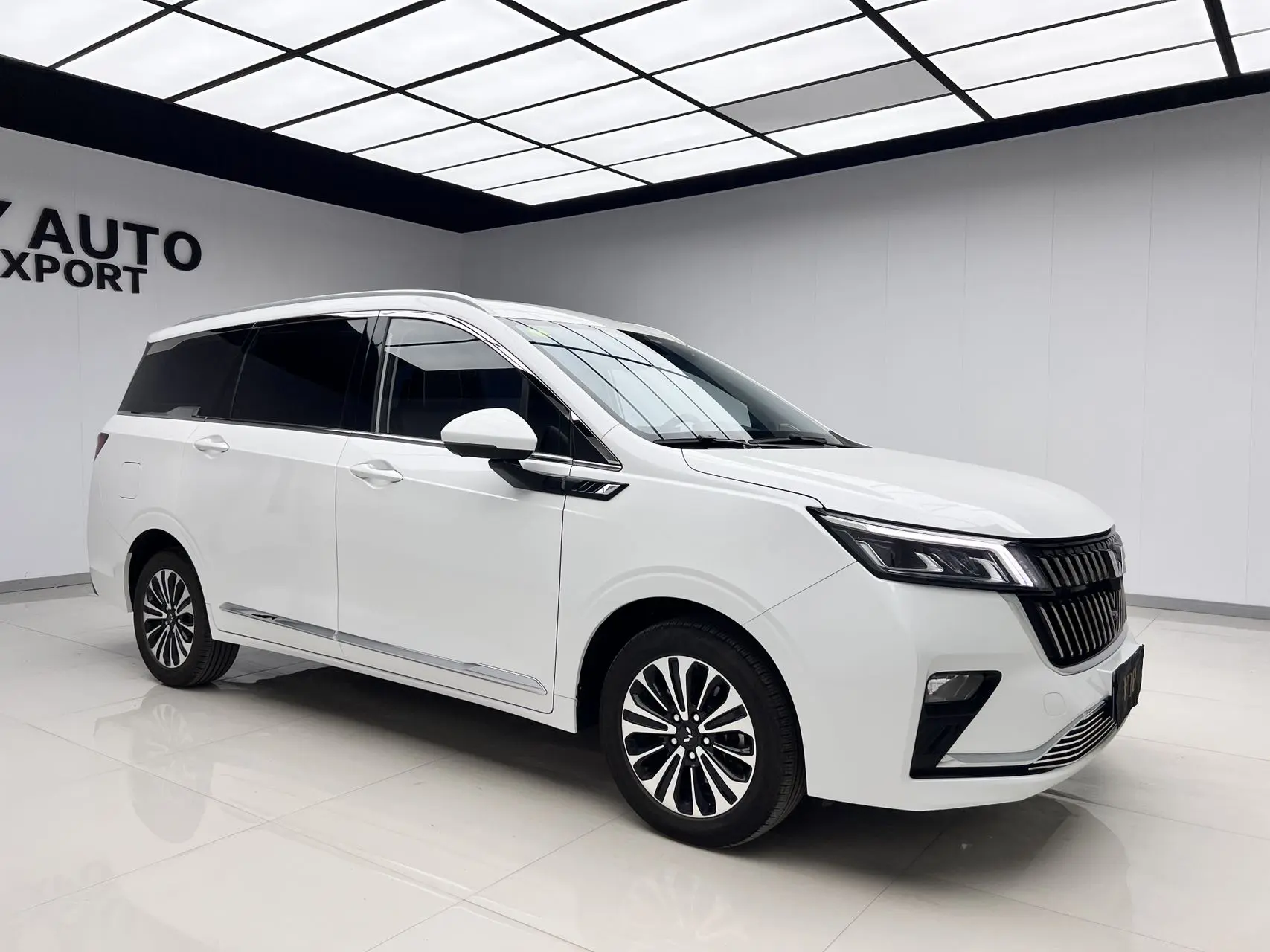 🔥 Wuling Jiachen — идеальный семейный автомобиль с минимальным пробегом!