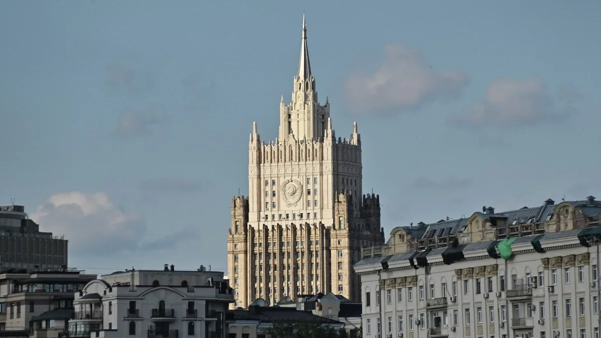 МИД РФ повторно предостерегает иностранцев от нахождения на Украине
