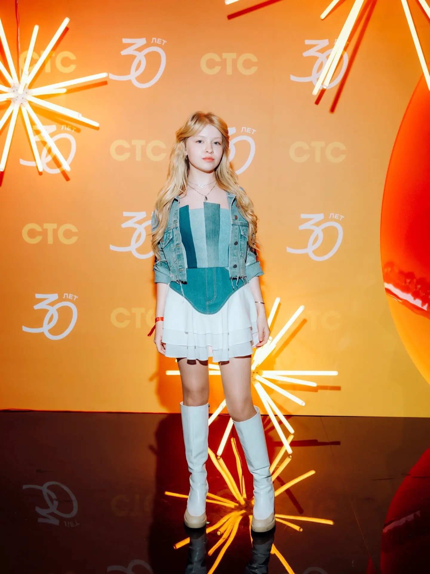 Ещё немного красивых картинок с юбилея СТС!💛🥰