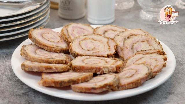 Рулет из свинины с куриным фаршем (на 2 рулета)