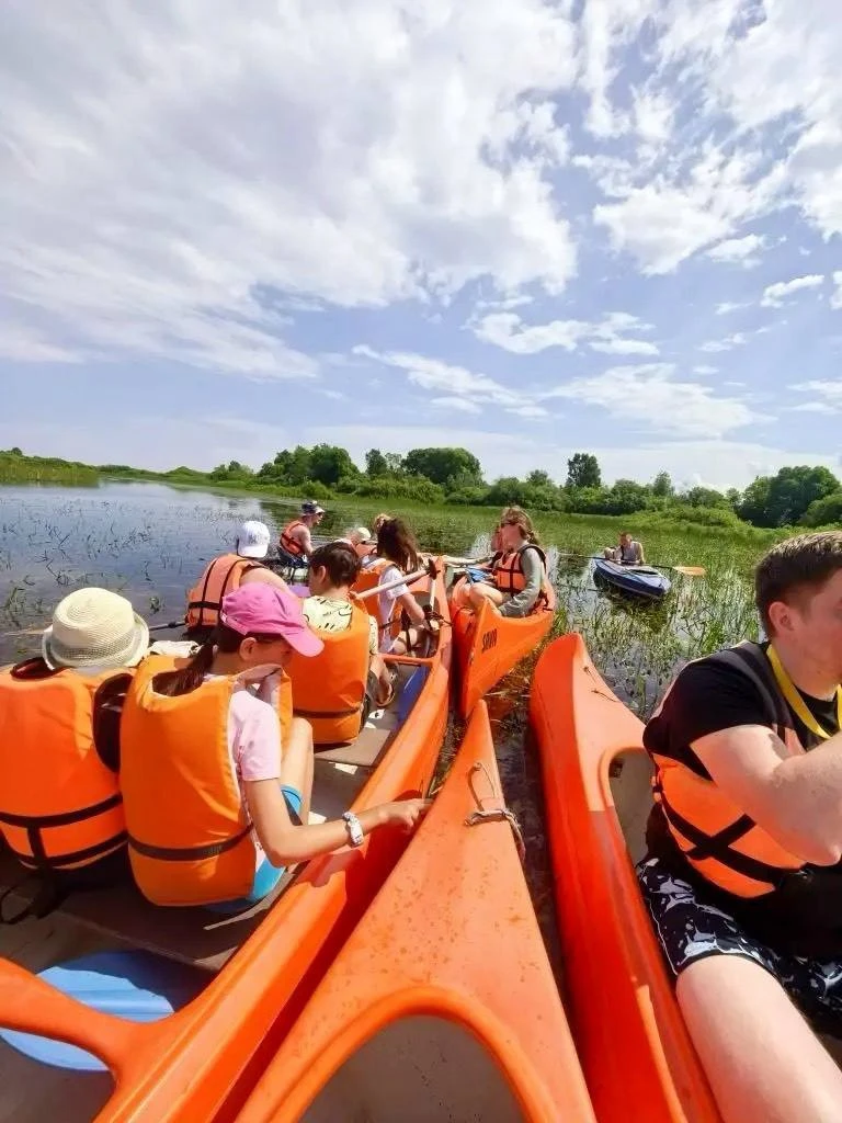 А затем мы отправились в приключение на каноэ и каяках в Чепыжи 🛶