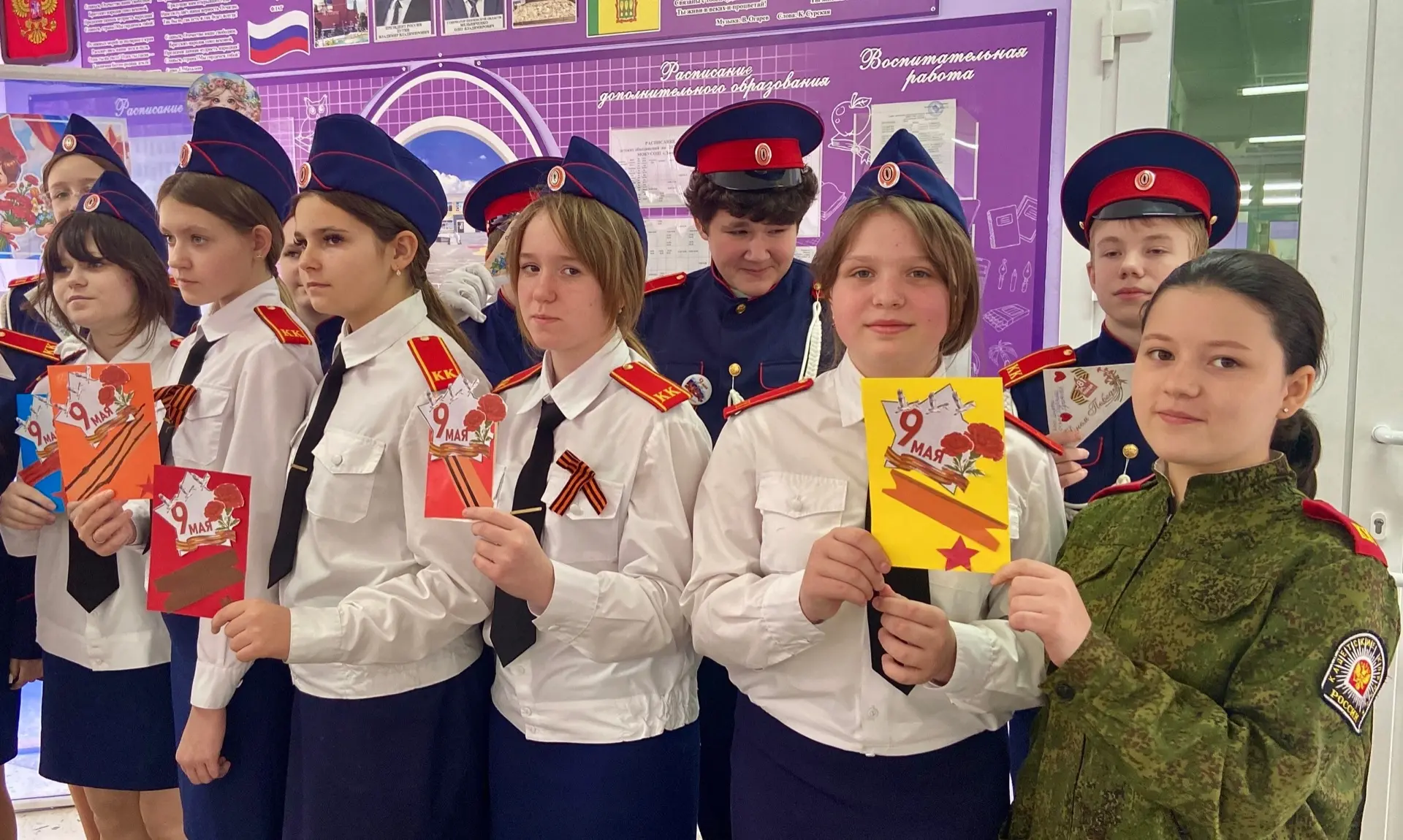 Школа с. Засечное: Тепло сердец В каждой строчке — благодарность, в каждом подарке — частичка души! 