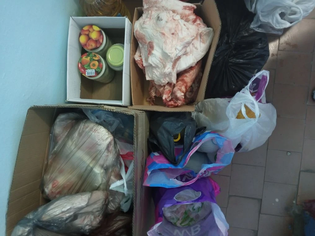 Уважаемые односельчане, сегодня вот сколько сала, жира и масла передали Буртинцам на вы...
