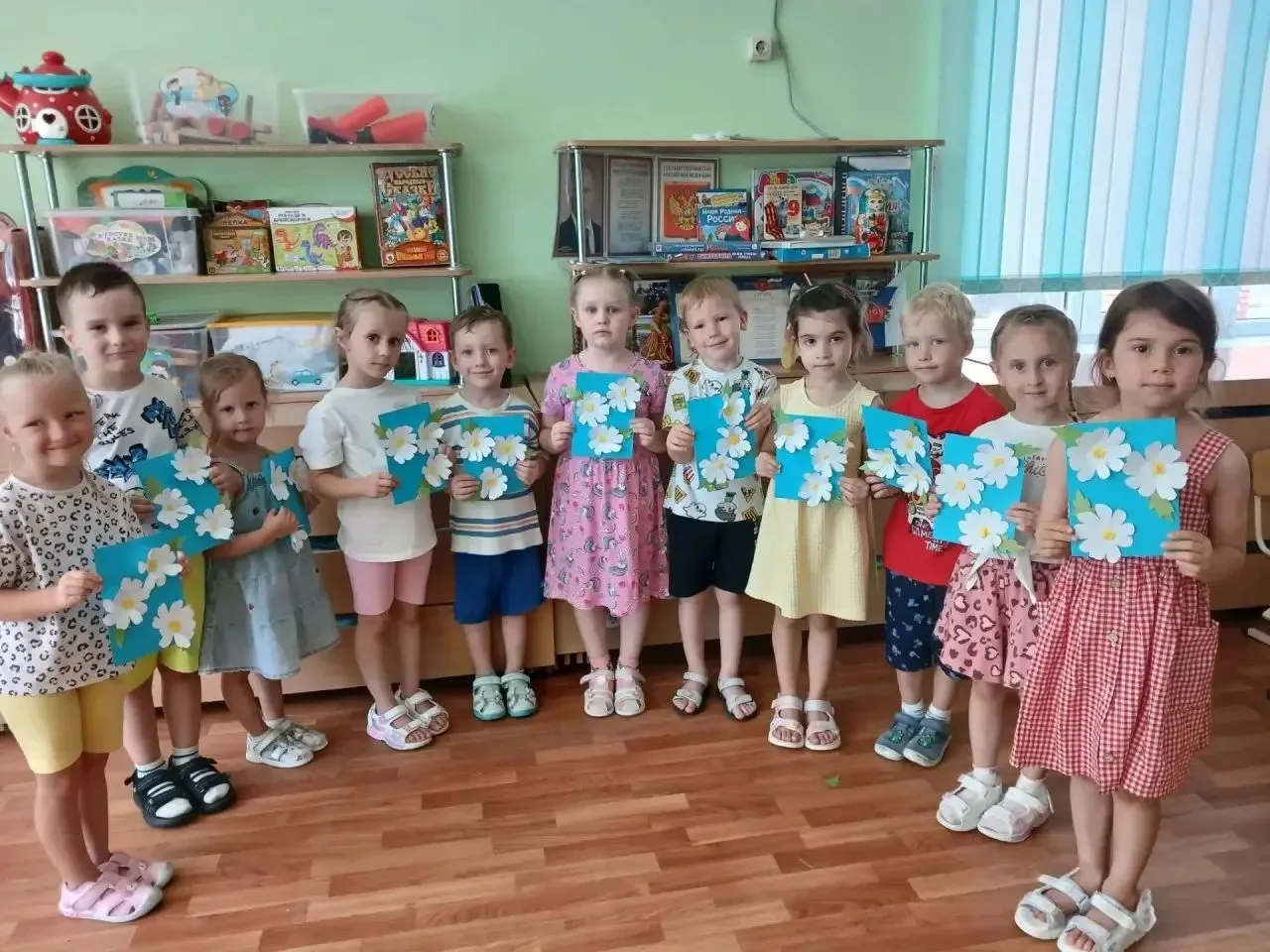 Добрый вечер.💖

Группа «Акварельки» 🎨🫟вместе с Екатериной Павловной сегодня приняли участие в пра