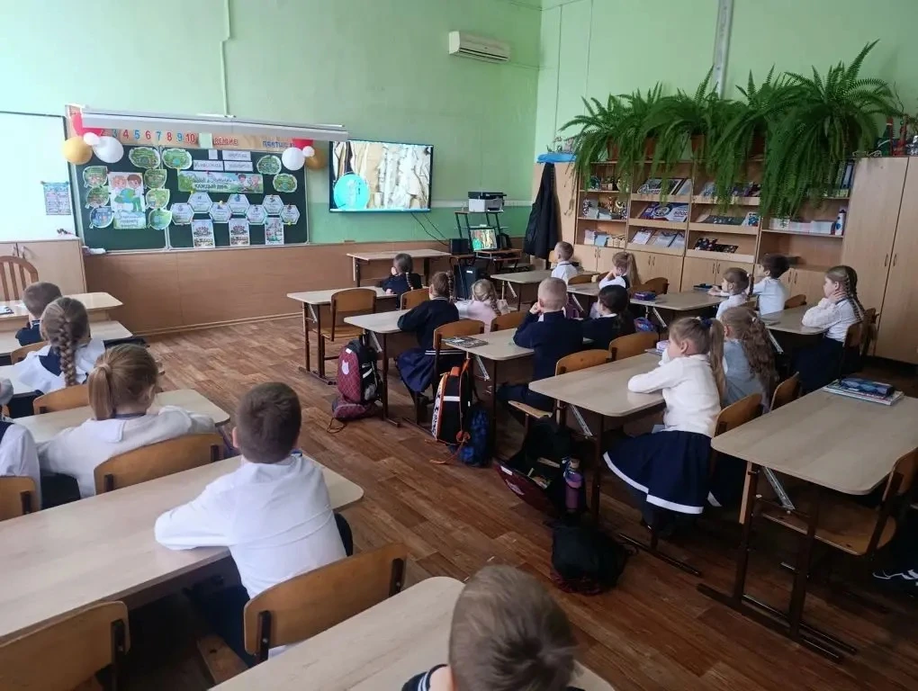 Разговоры о важном  В 1 «А» классе прошел урок  Разговоры о важном интересно и с пользой. Дети узнал