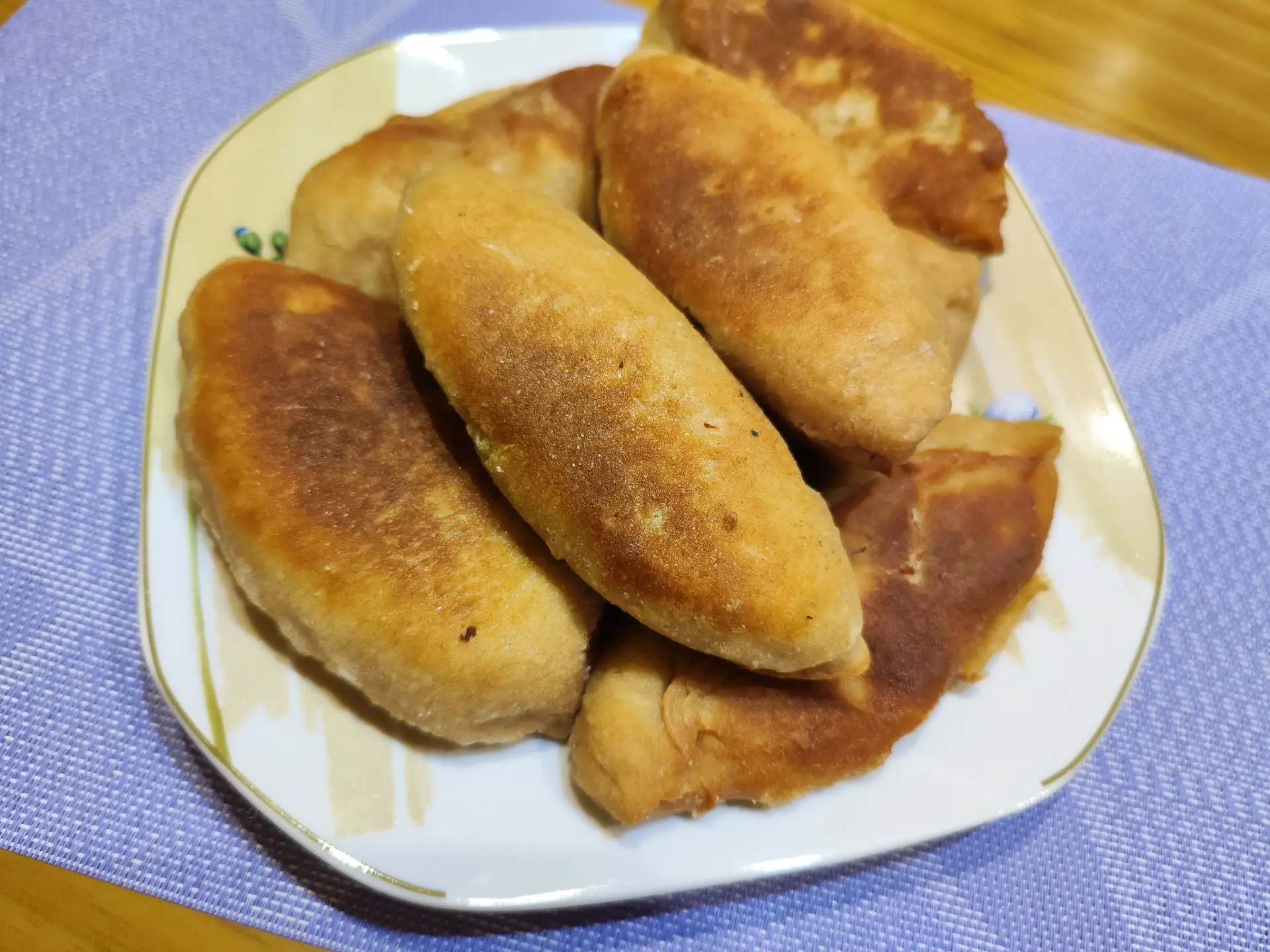 Ну что, пирожки-то с груздями я всё же приготовила. 😋