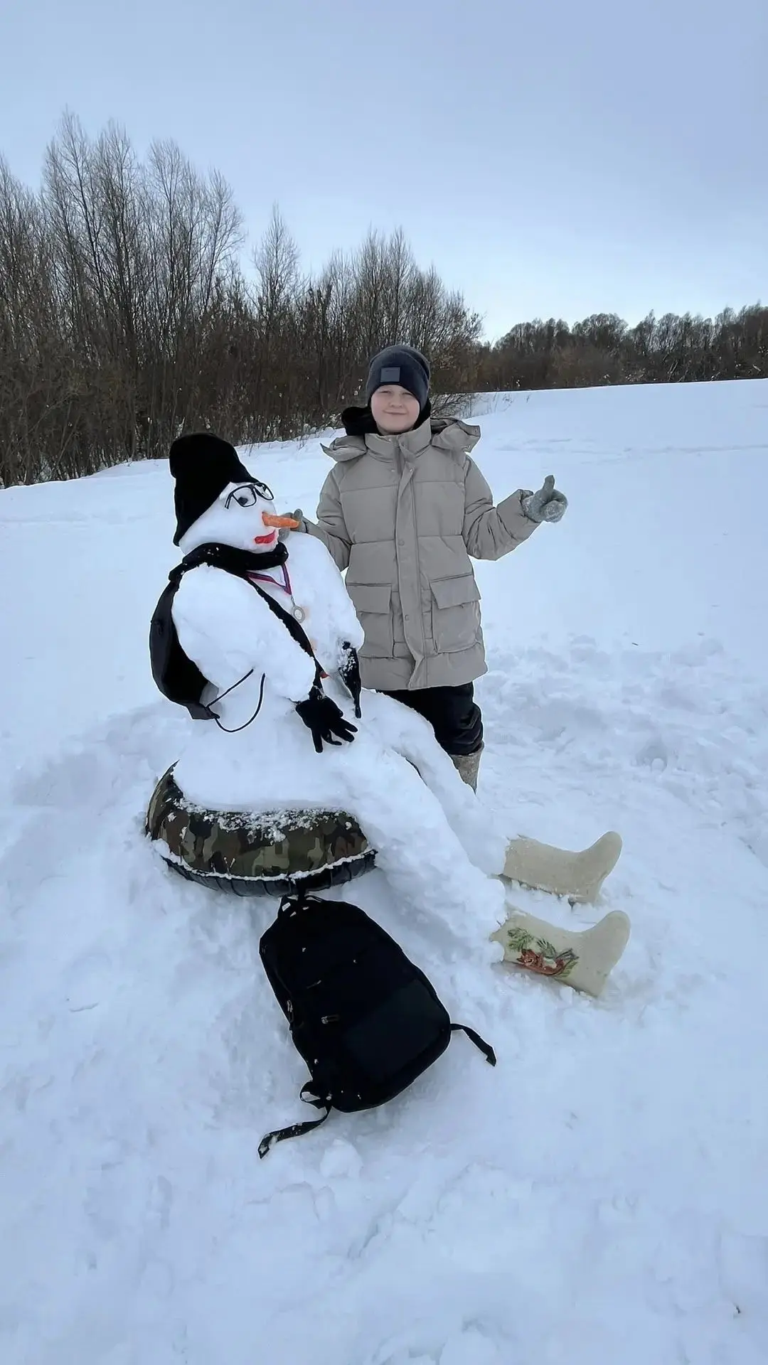 Чей снеговик ТОПЧИК? Начинаем голосование. Голосуем до 8.00 15.02.2026  👍2 👏3 💯4 ♥️5 😍6 🔥7 👑8 ⚡9