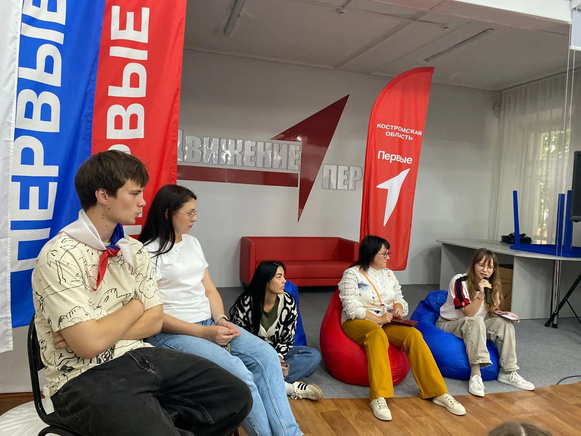 Выпускники возвращаются туда, где всё начиналось! ✨