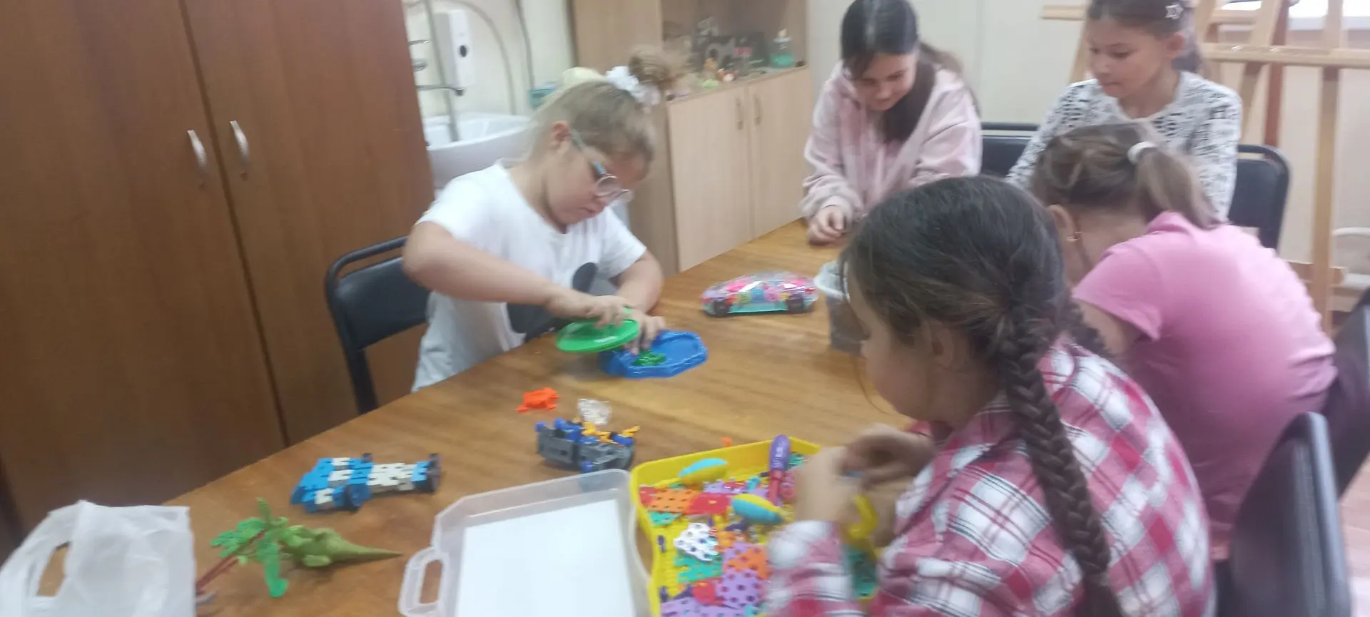 В объединении " Настольные игры" прошло занятие  на тему" Моя  занимательная игра"