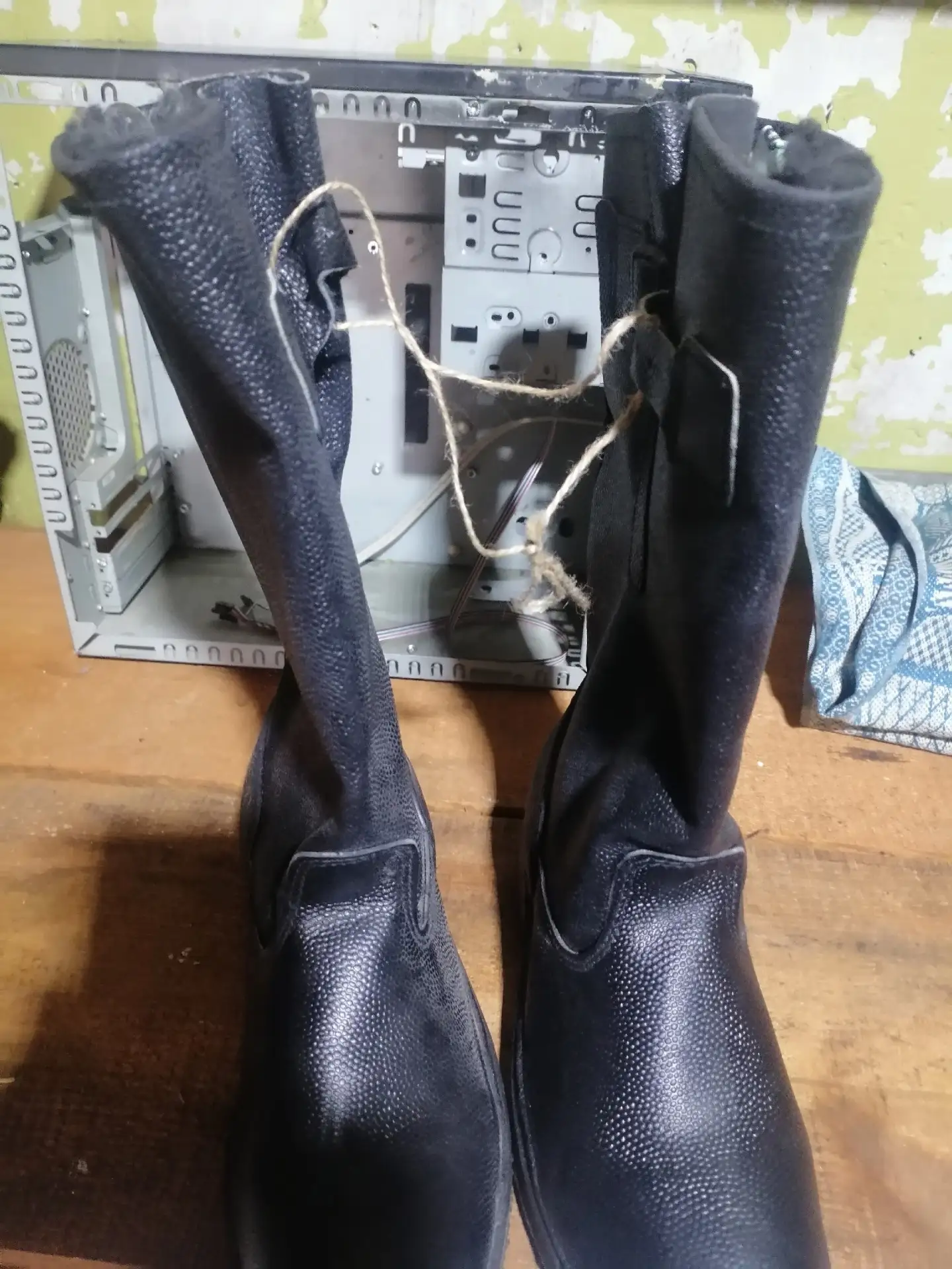Продам зимние. Пара 1000 р. Размер 41 и 42 https://vk.ru/id886080440