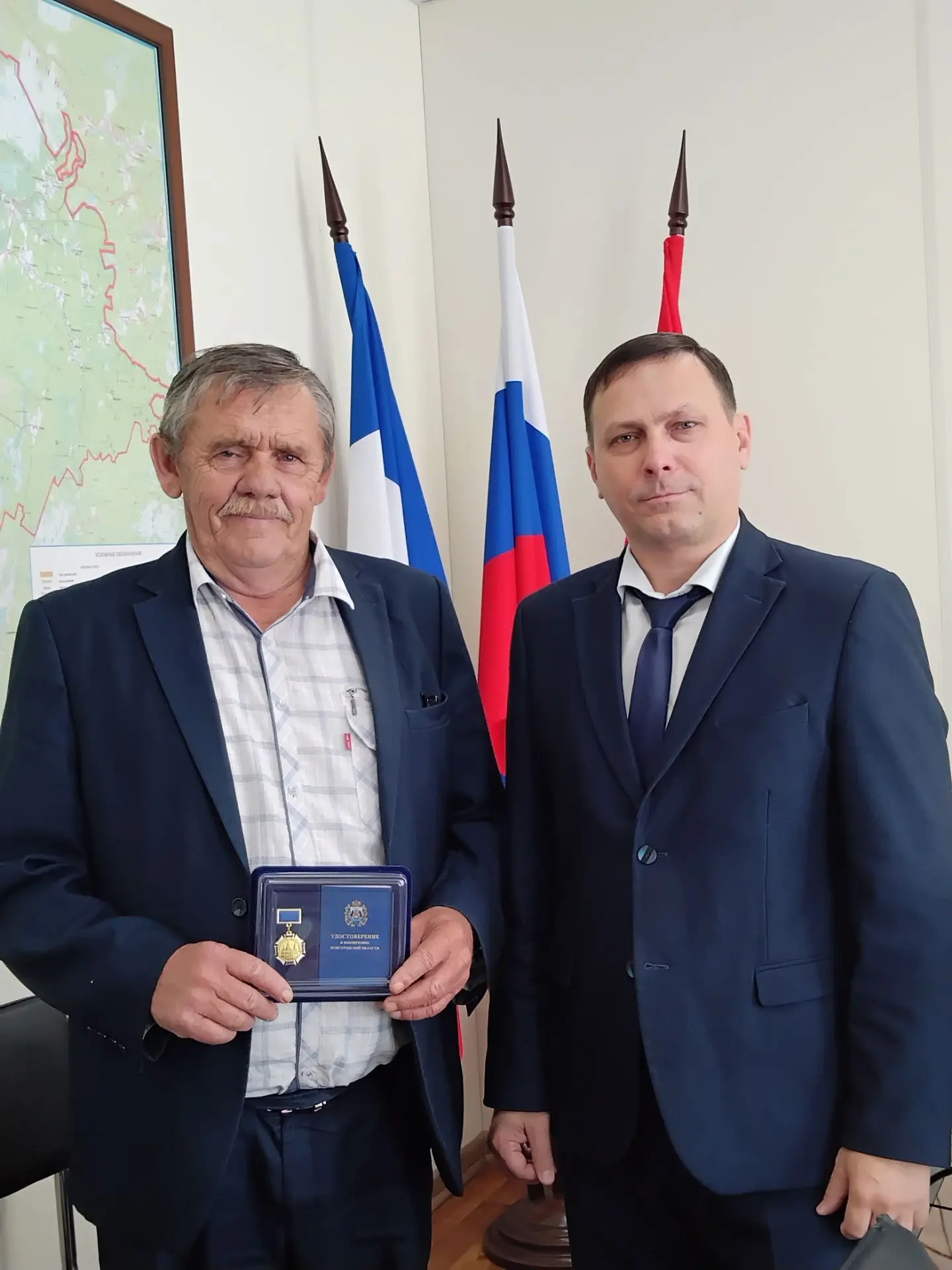 Сегодня был рад вручить награду нашему заслуженному строителю Сергею Владимировичу Прус...