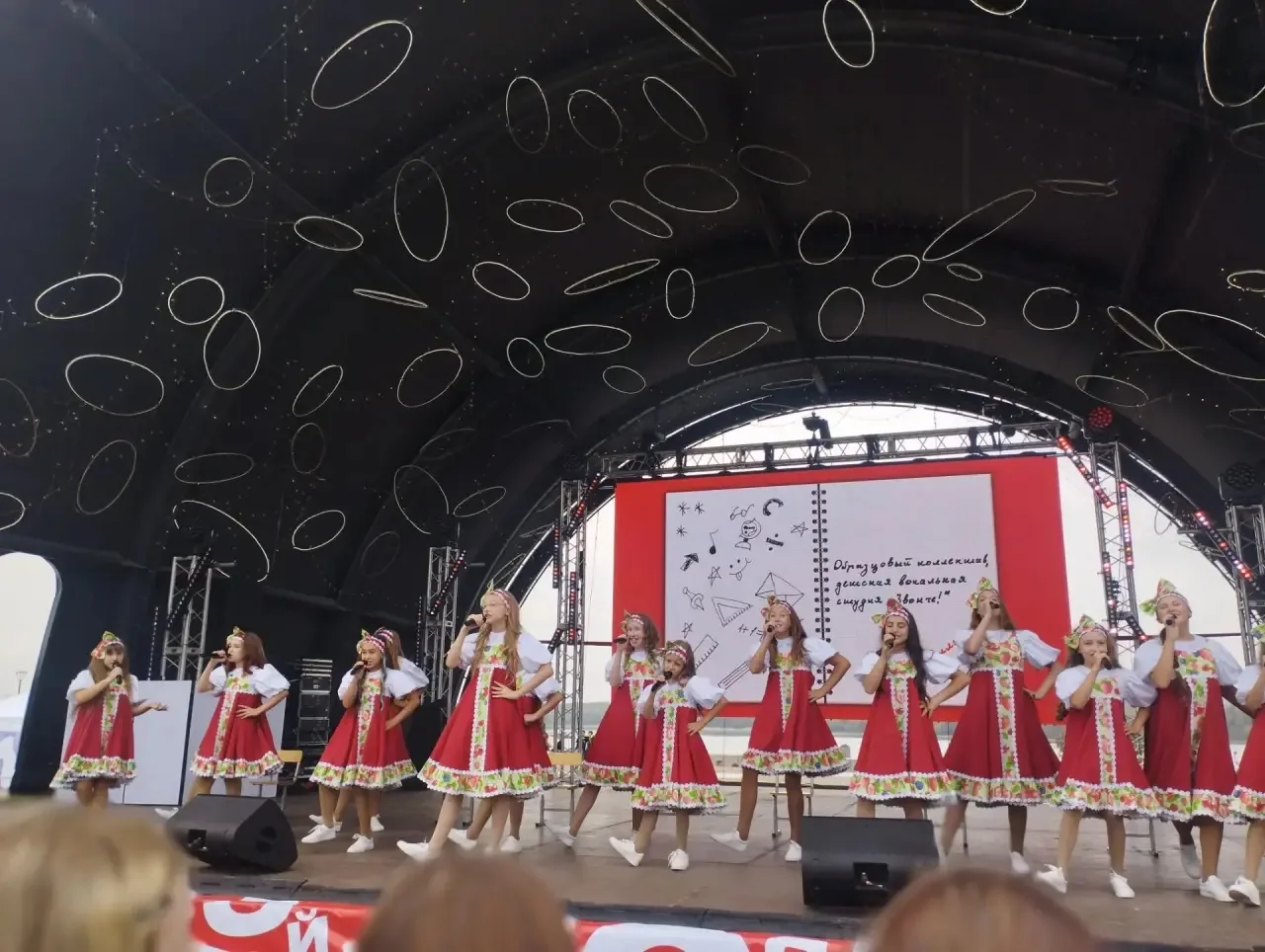 🎉 Делимся ещё кадрами с «Линейки Первых»! 🎉