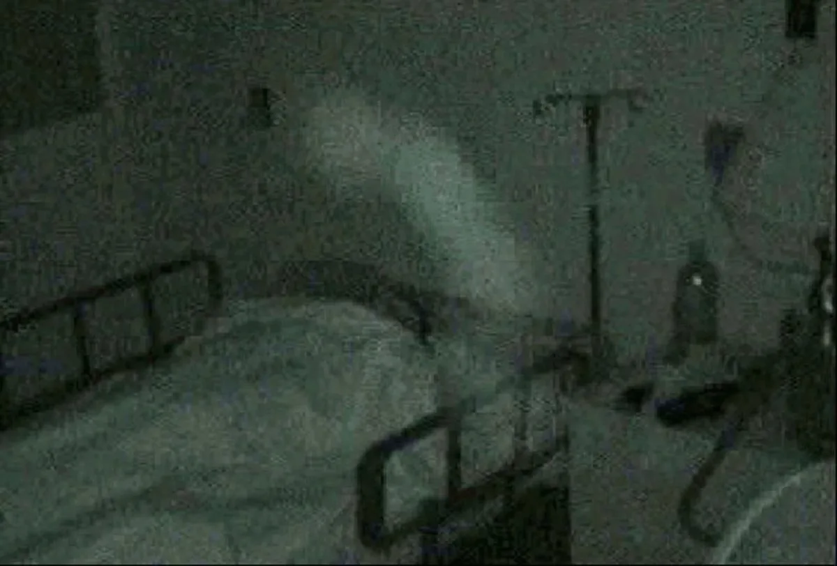 Походу это призрак!

СТРАШНО???