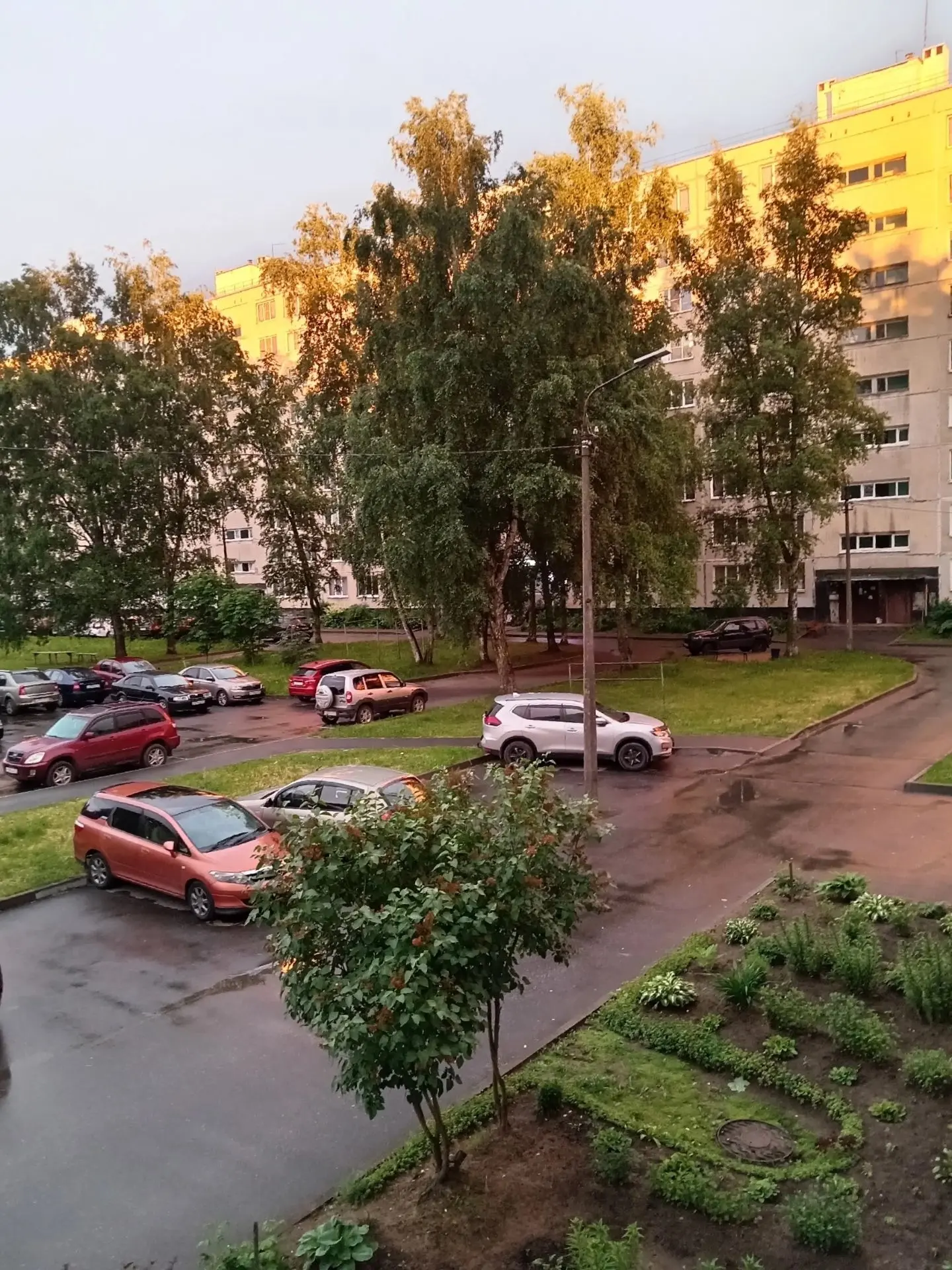 Меня напрягает количество пенсов, 64 -78 лет, по вине котопых происходят ДТП. Их большая часть в сво