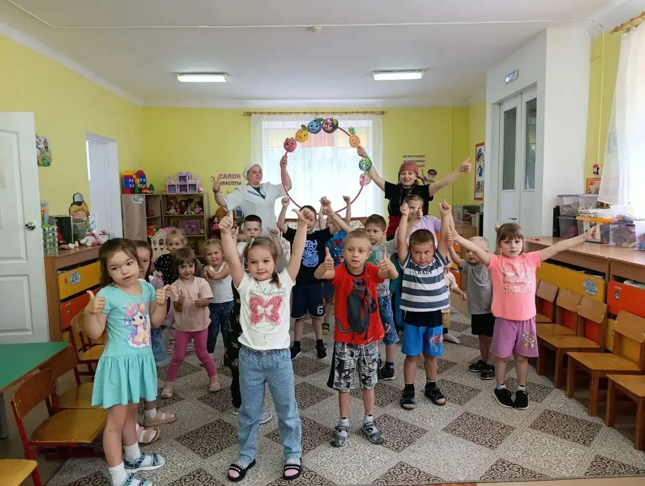🦸‍♂️ Доктор Айболит и Бармалей в гостях у наших малышей! 🦹‍♂️
Сегодня в нашем саду случилась насто