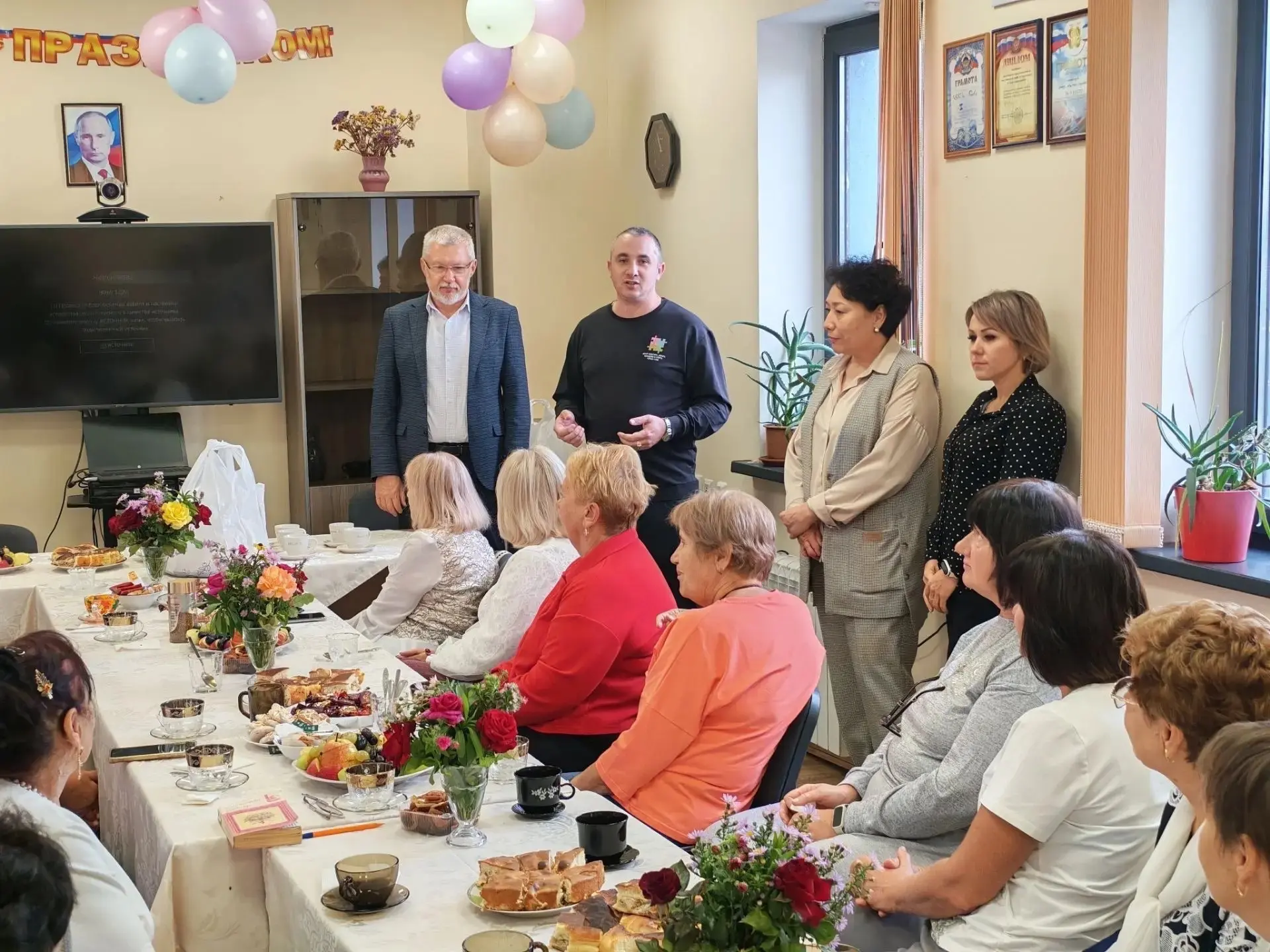 1 октября, в Международный день пожилого  человека, в городском Центре общения старшего...