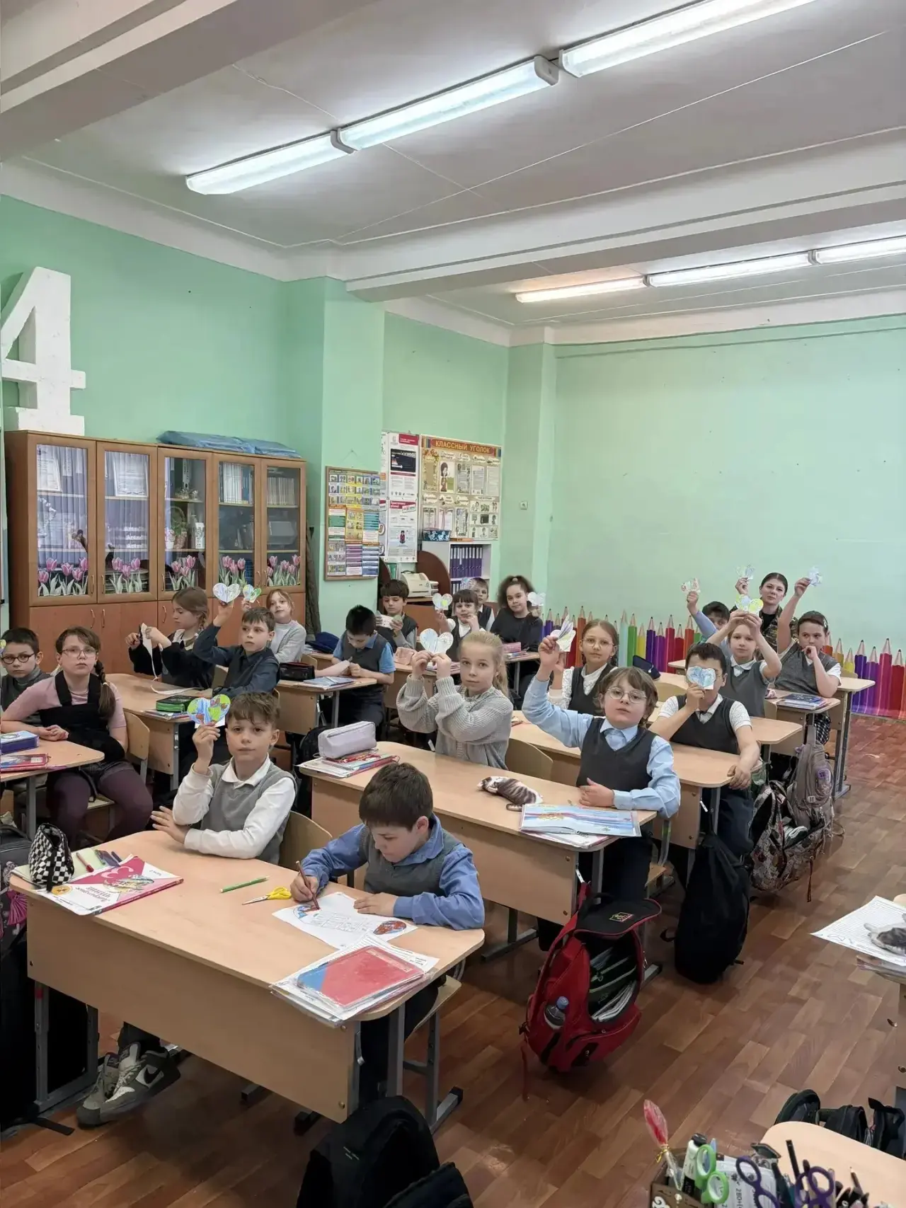 🌍 Всемирный день Земли: ученики 3 «А» заботятся о планете! 🌏  22 апреля отмечается Всемирный день Зе