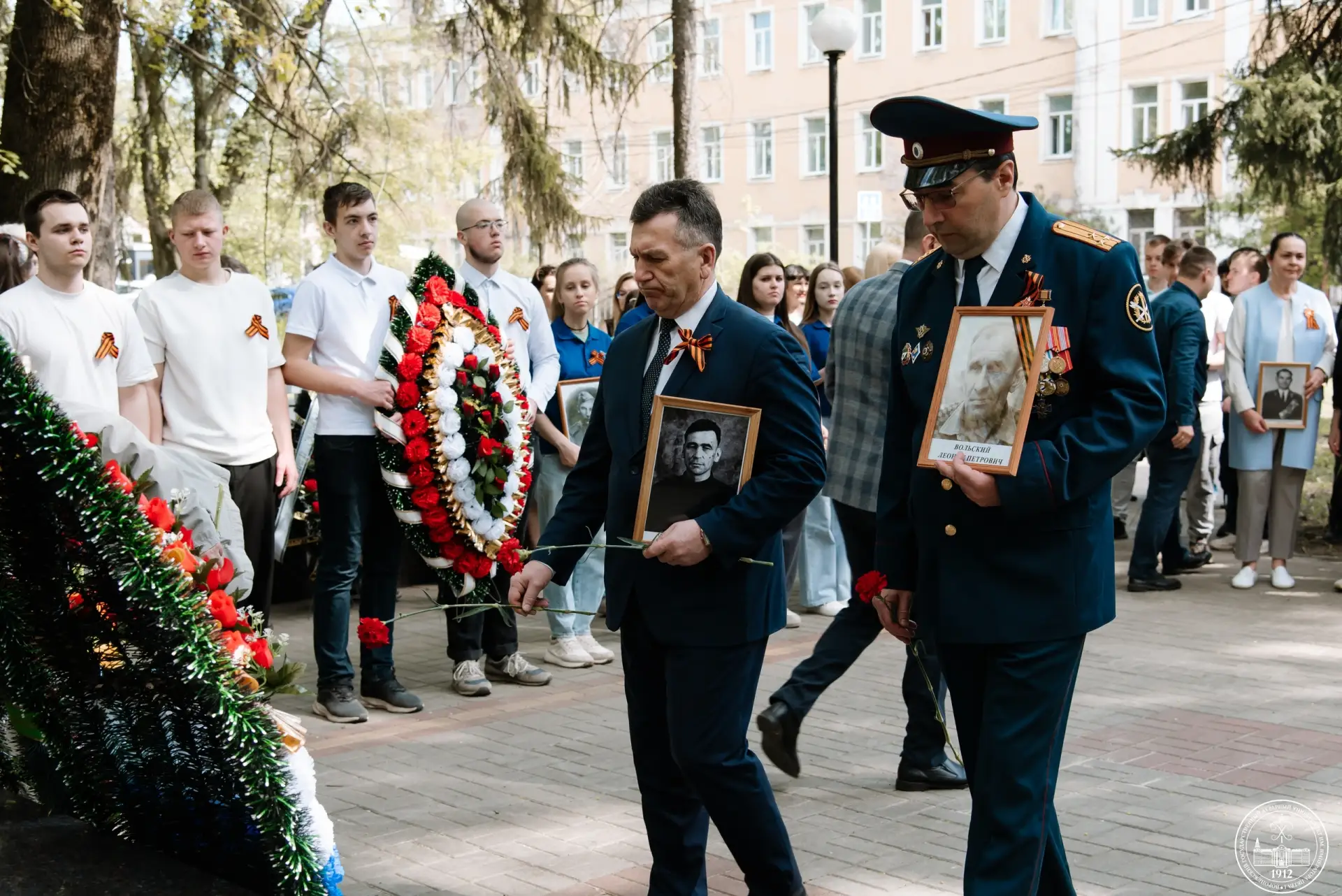 Михаил Вольский принял участие в митинге и акции «Бессмертный полк»  🏢В Воронежском государственном 
