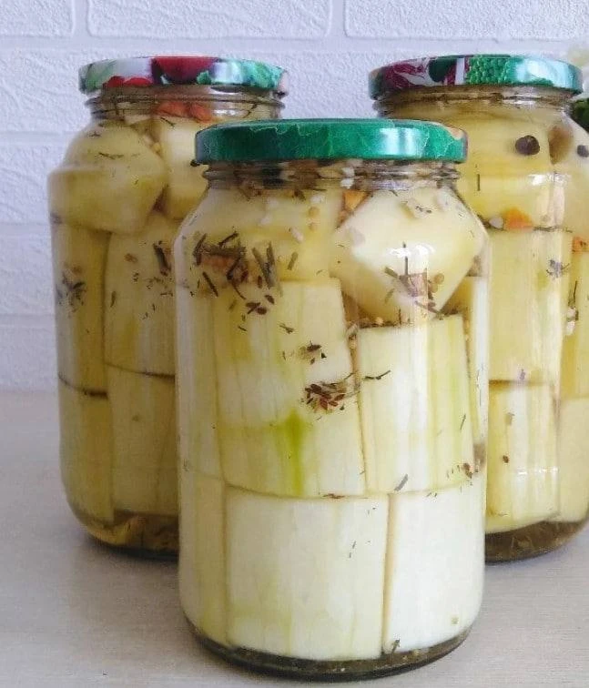 КОНСЕРВИРОВАННЫЕ КАБАЧКИ