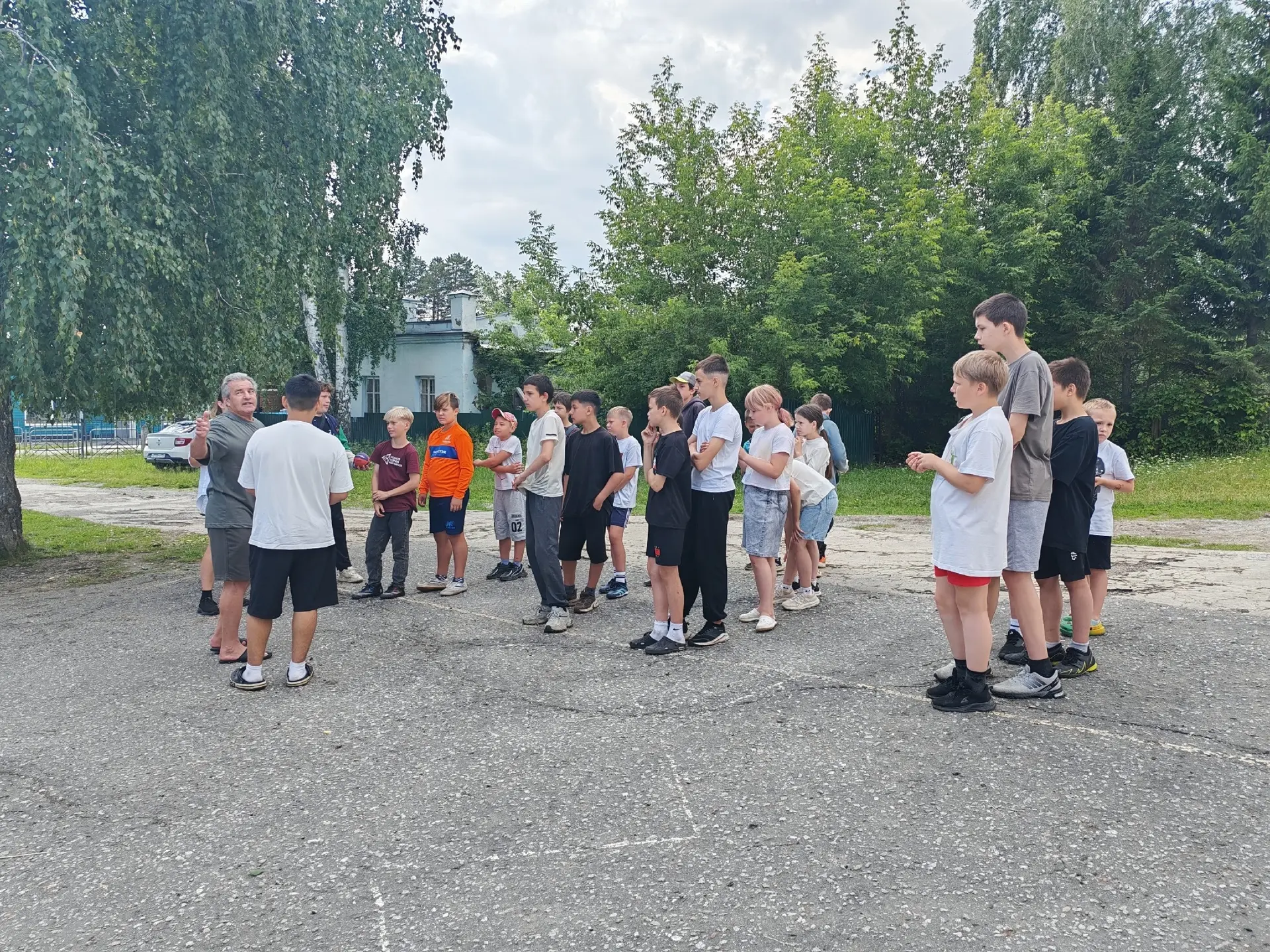 🌈 13 день- «БИАТЛОН»
🏃‍♂🏃‍♀ Спортивная эстафета "Биатлон" в нашем пришкольном лагере! 🏅
Сегодня 