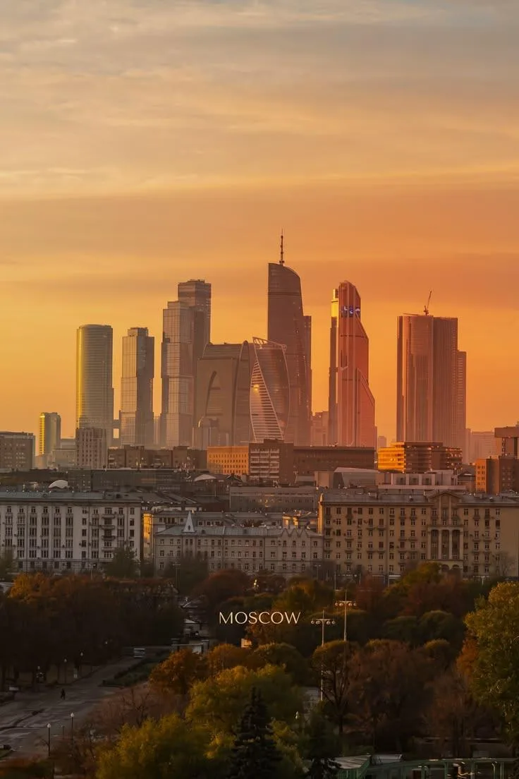 ☀️ Бабье лето придет в Москву к середине сентября и продлится не дольше пяти суток