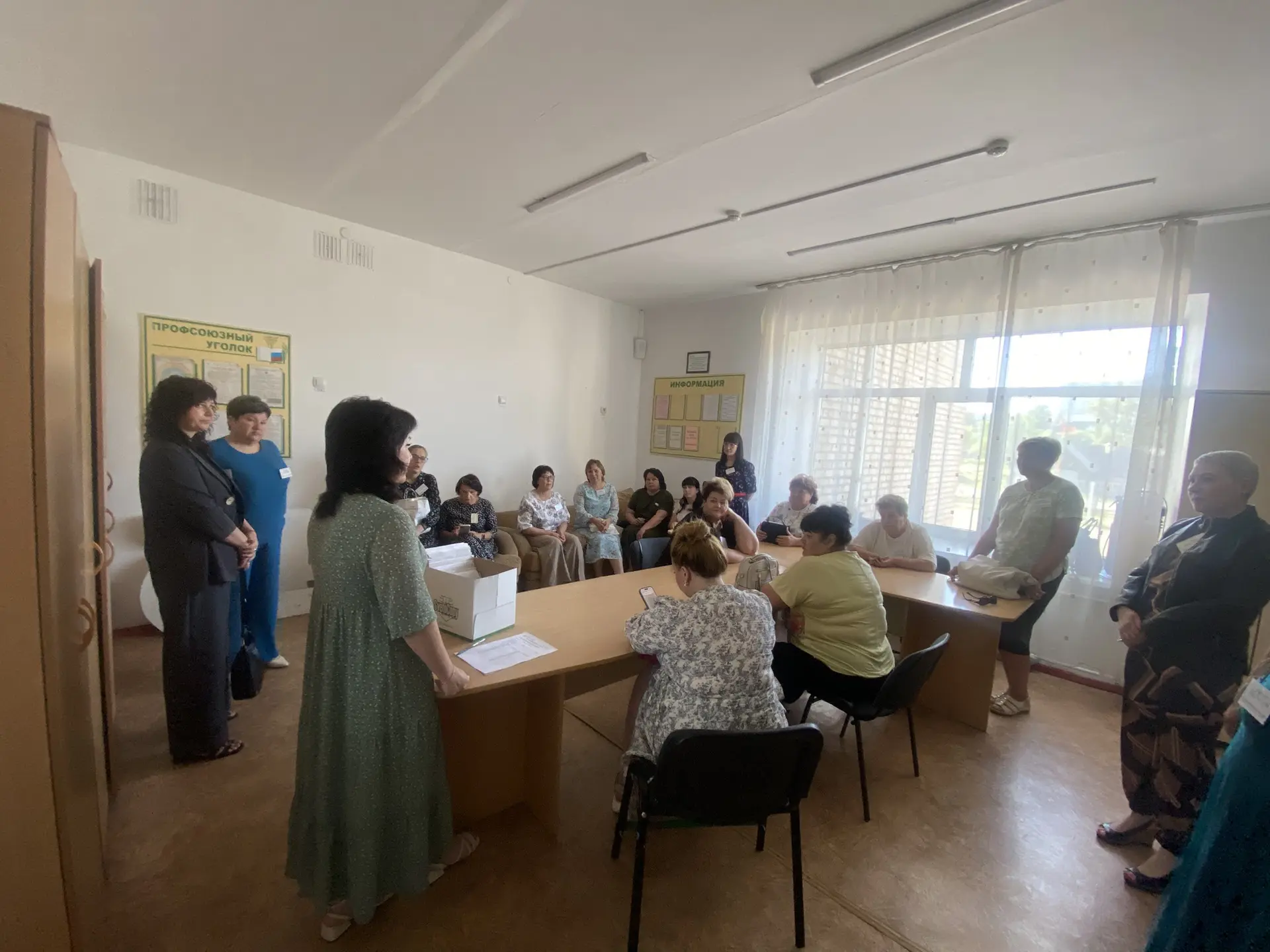 Учащиеся 9, 11 классов продолжают сдавать государственные экзамены. Удачи нашим выпускн...