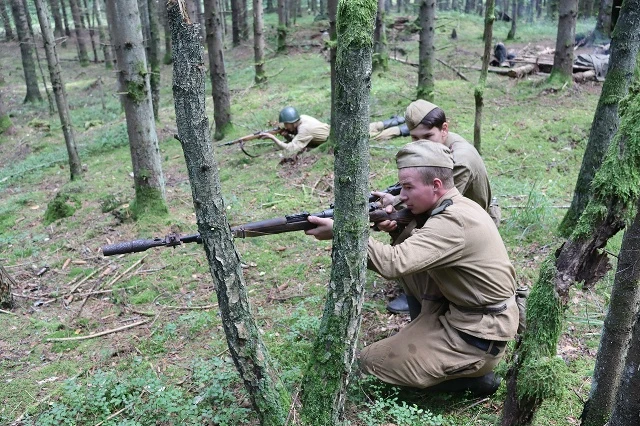 Военно-исторический клуб «Прорыв» известен калининградцам и гостям города по воссоздани...