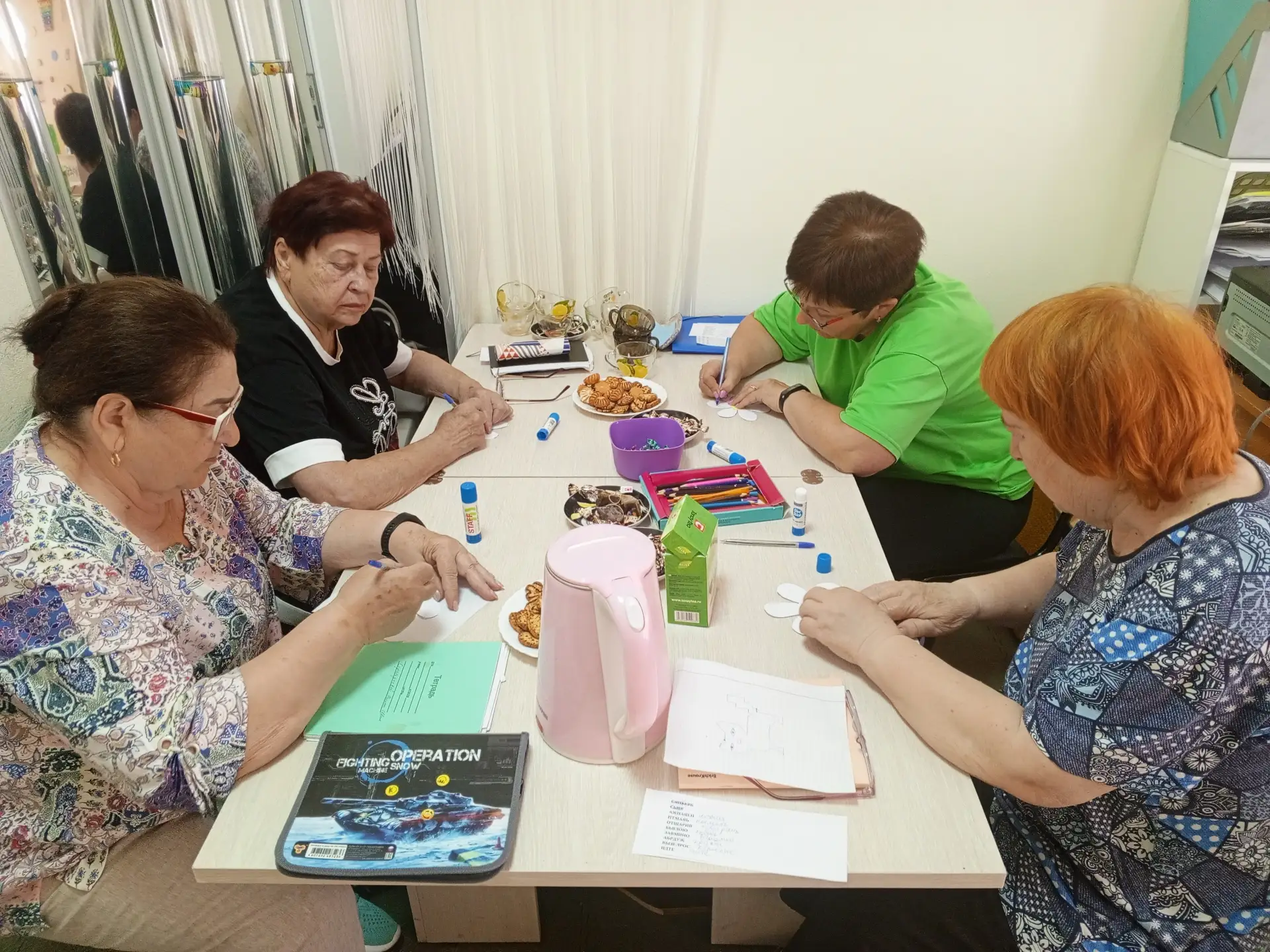 В комнате психологической разгрузки ГАУ СО «Комплексный центр социального обслуживания ...