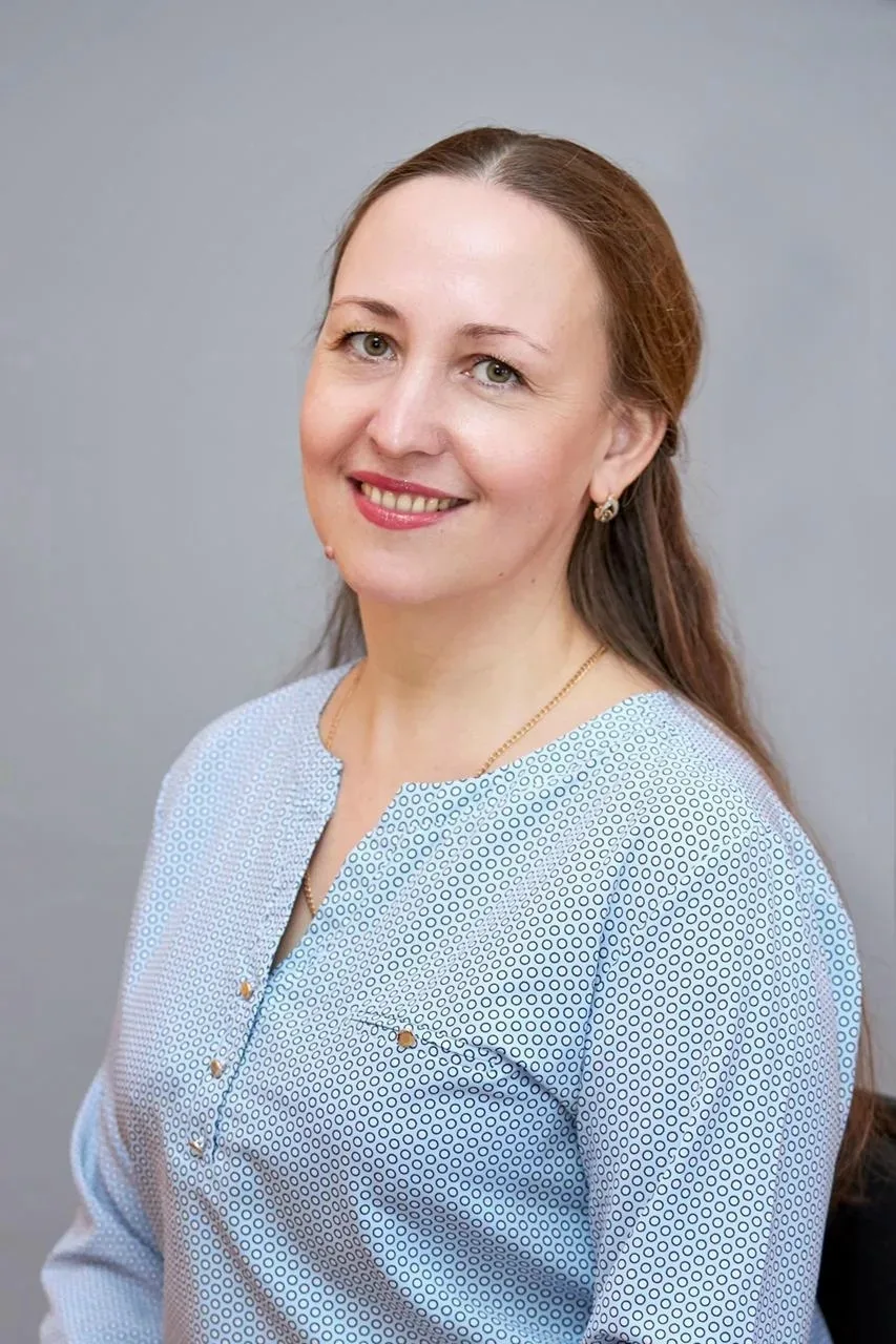 Яхнова Олеся Николаевна – учитель логопед.