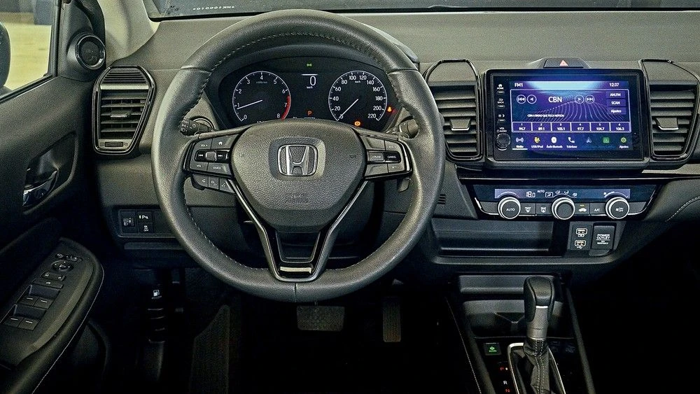 🚗🔥 Honda City 2026 засняли без маскировки! До премьеры — дни, а дизайн уже гуляет по сети Honda снов