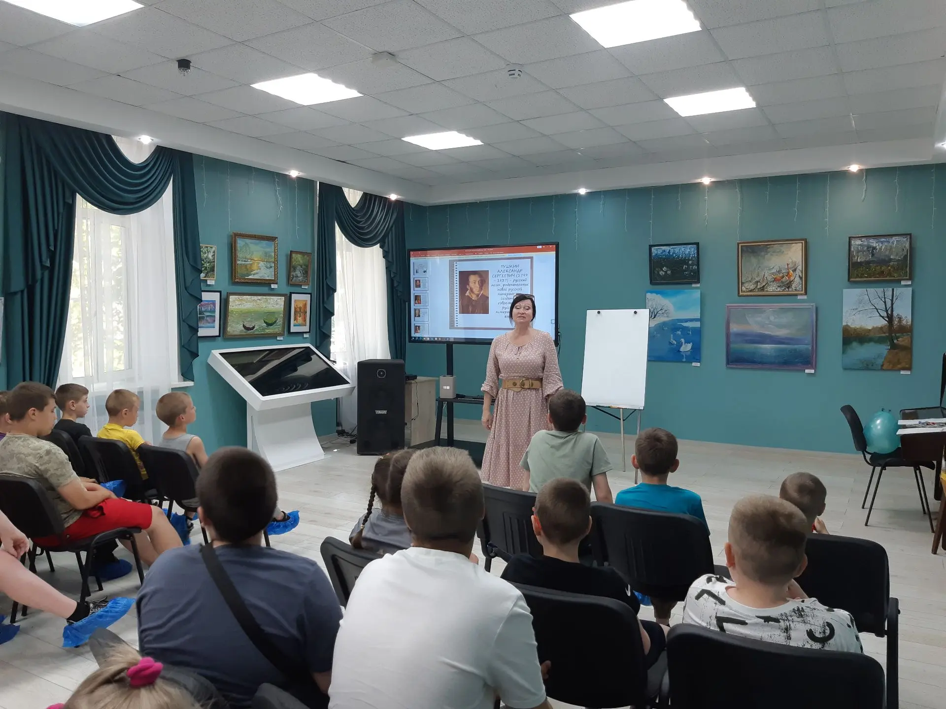 В рамках Пушкинской недели в музейном комплексе проходит  конкурсно – игровая  программа  «По дорога